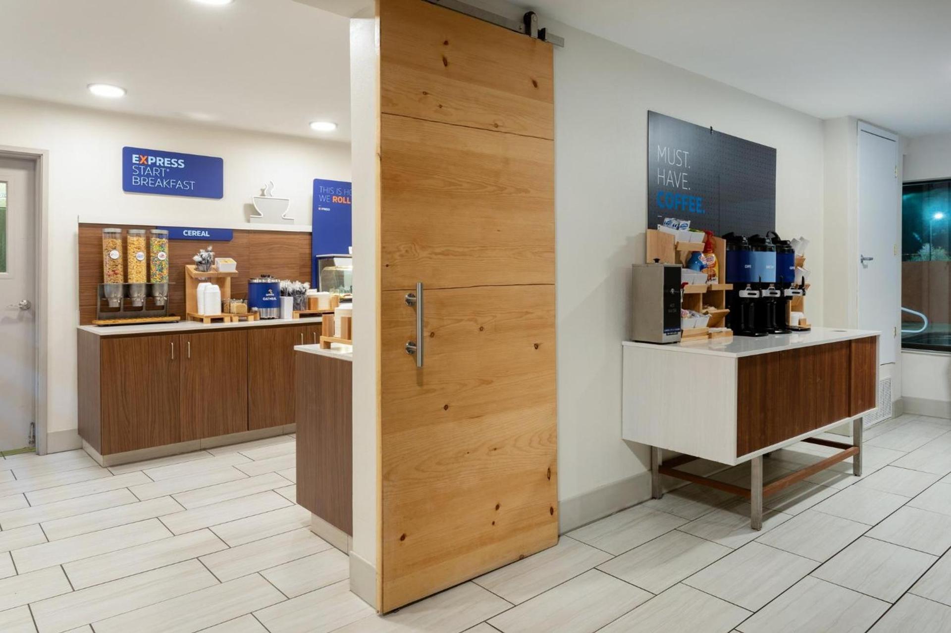 Holiday Inn Express & Suites Tucson North - Marana, by IHG photo 20