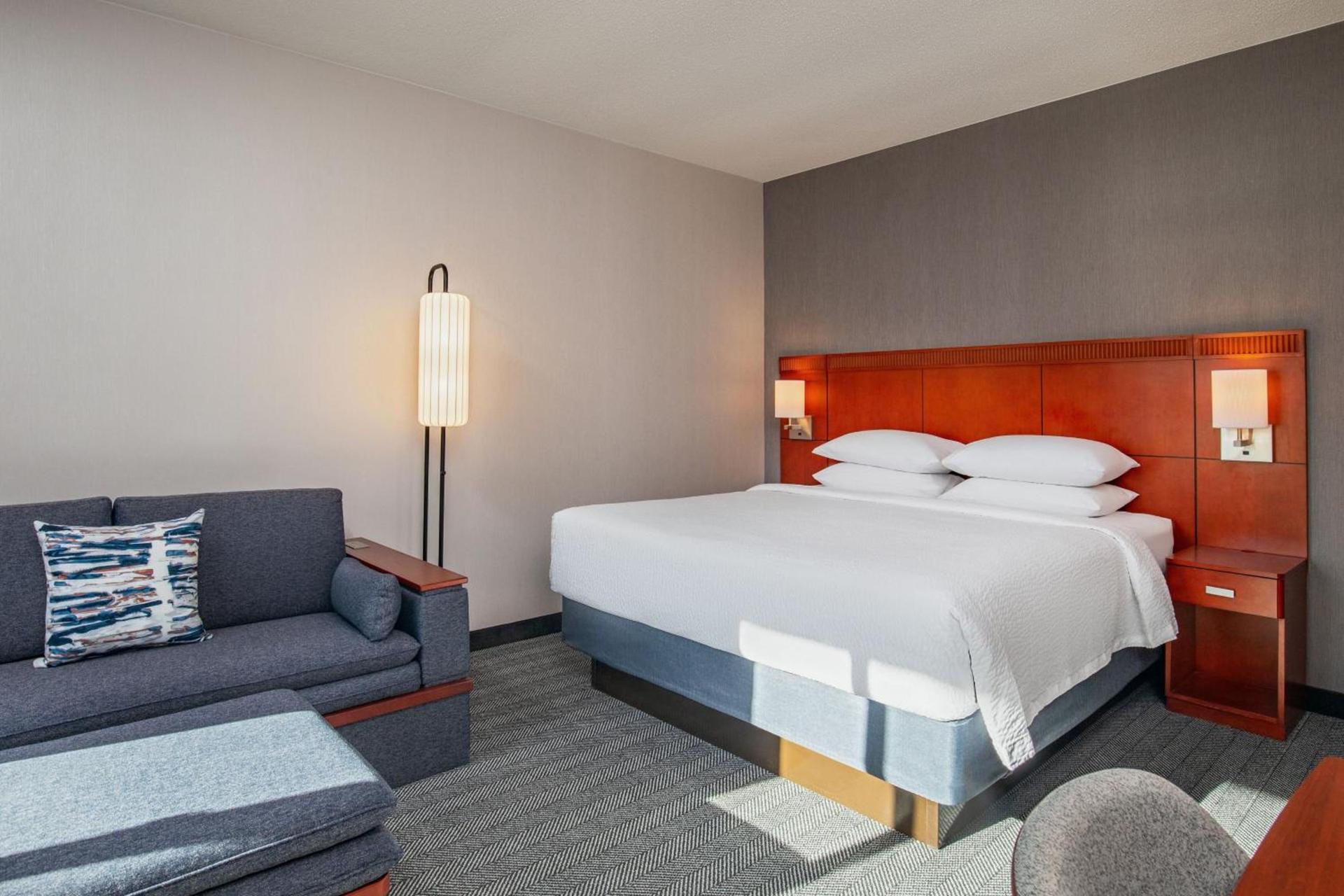 Courtyard by Marriott Boston Andover photo 6