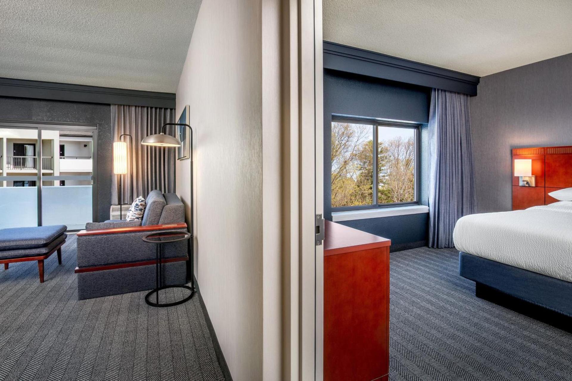 Courtyard by Marriott Boston Andover photo 25