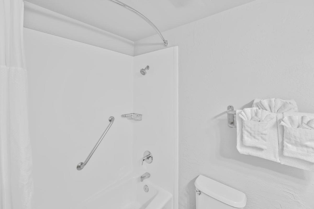Best Western Wesley Inn & Suites photo 43