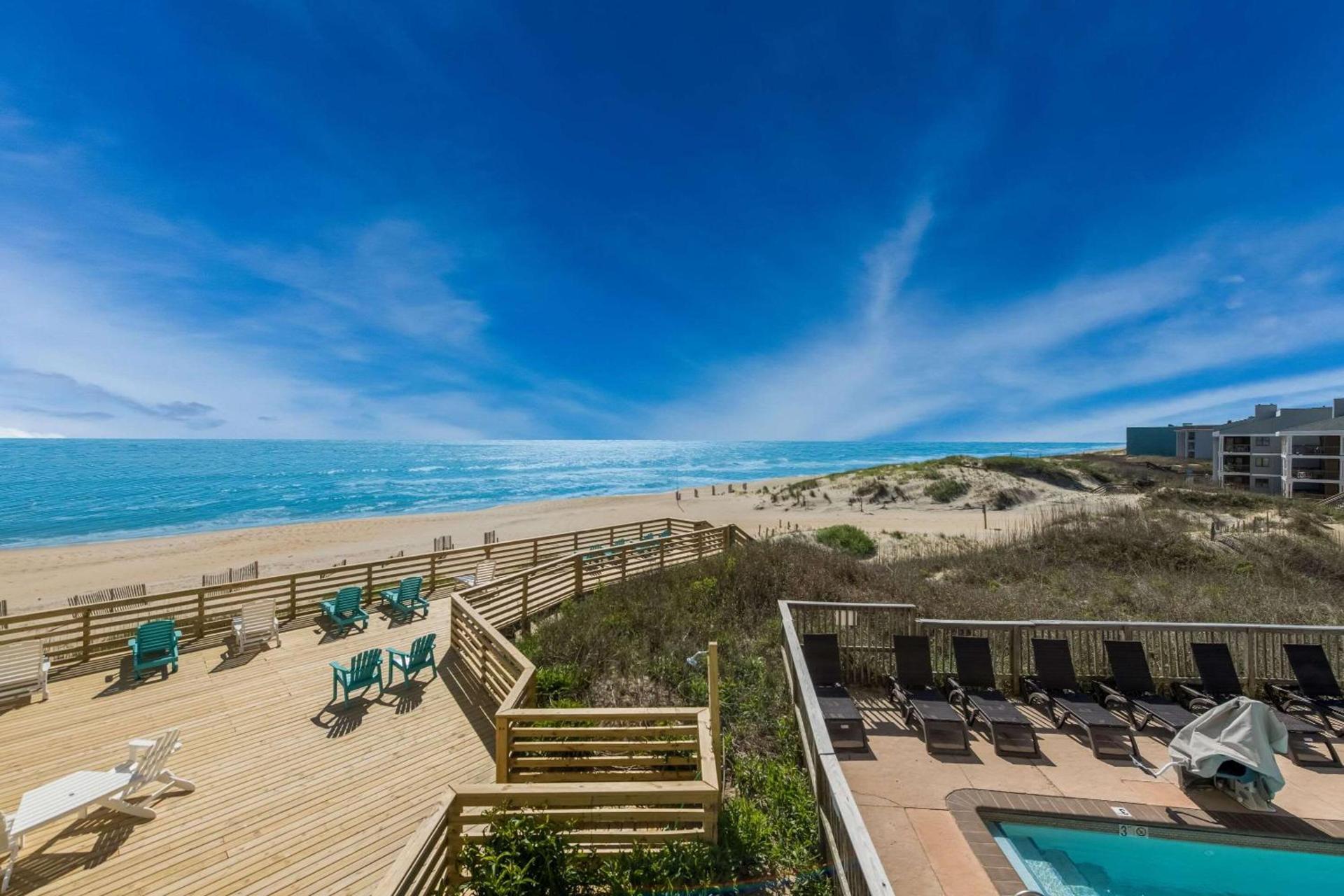 Comfort Inn South Oceanfront photo 2