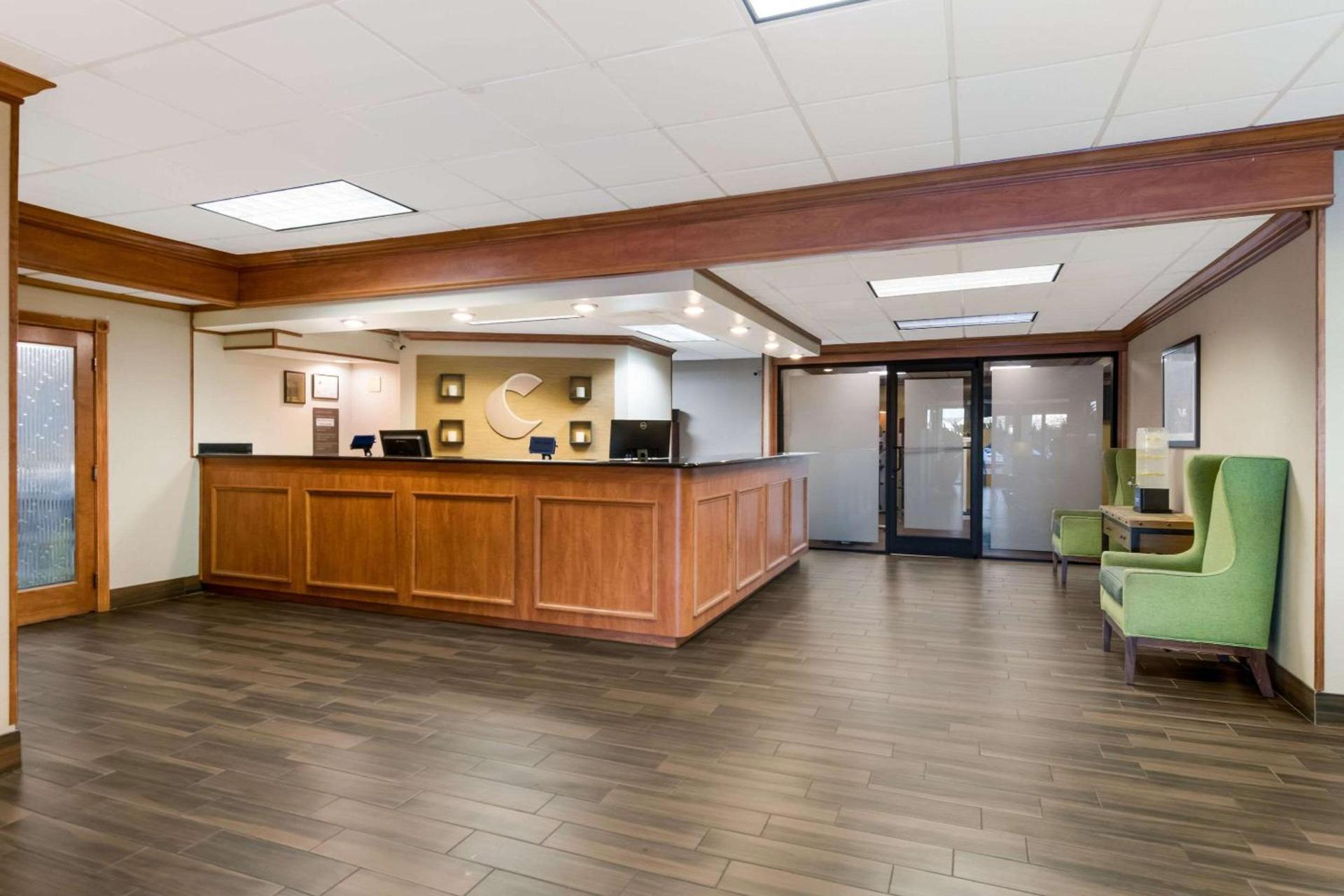 Comfort Inn South Oceanfront photo 6