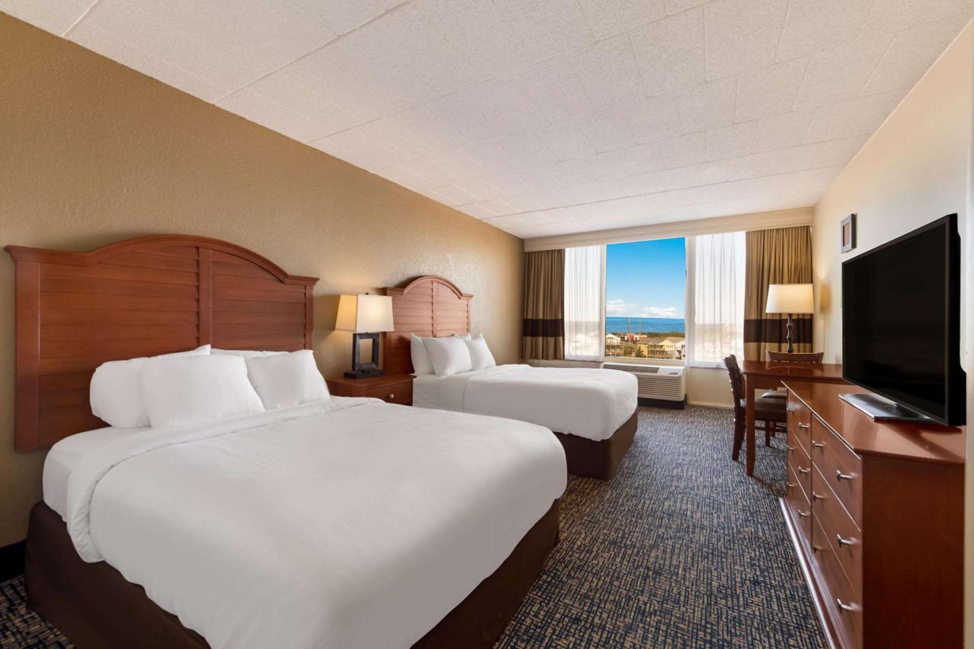 Comfort Inn South Oceanfront photo 29