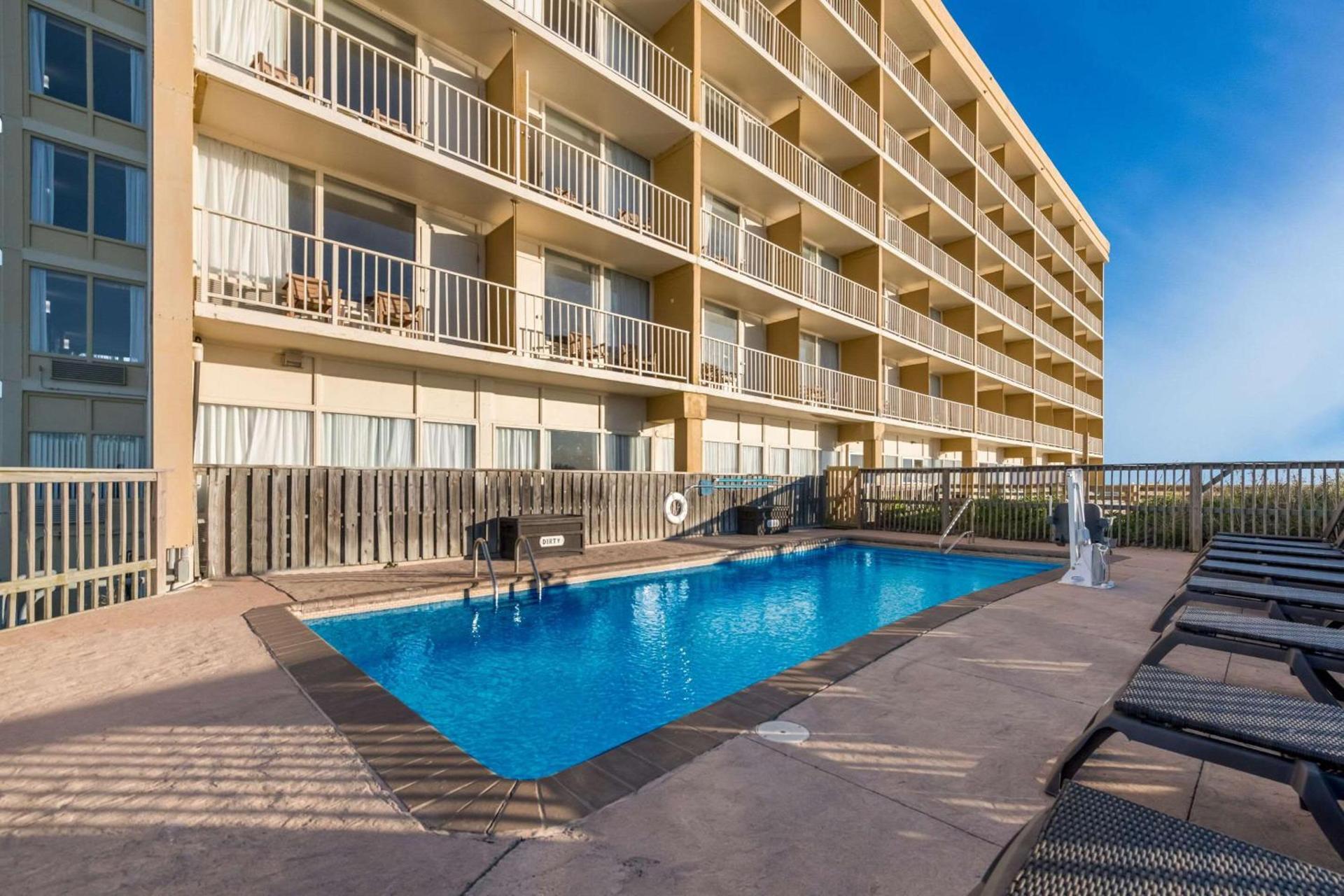 Comfort Inn South Oceanfront photo 48