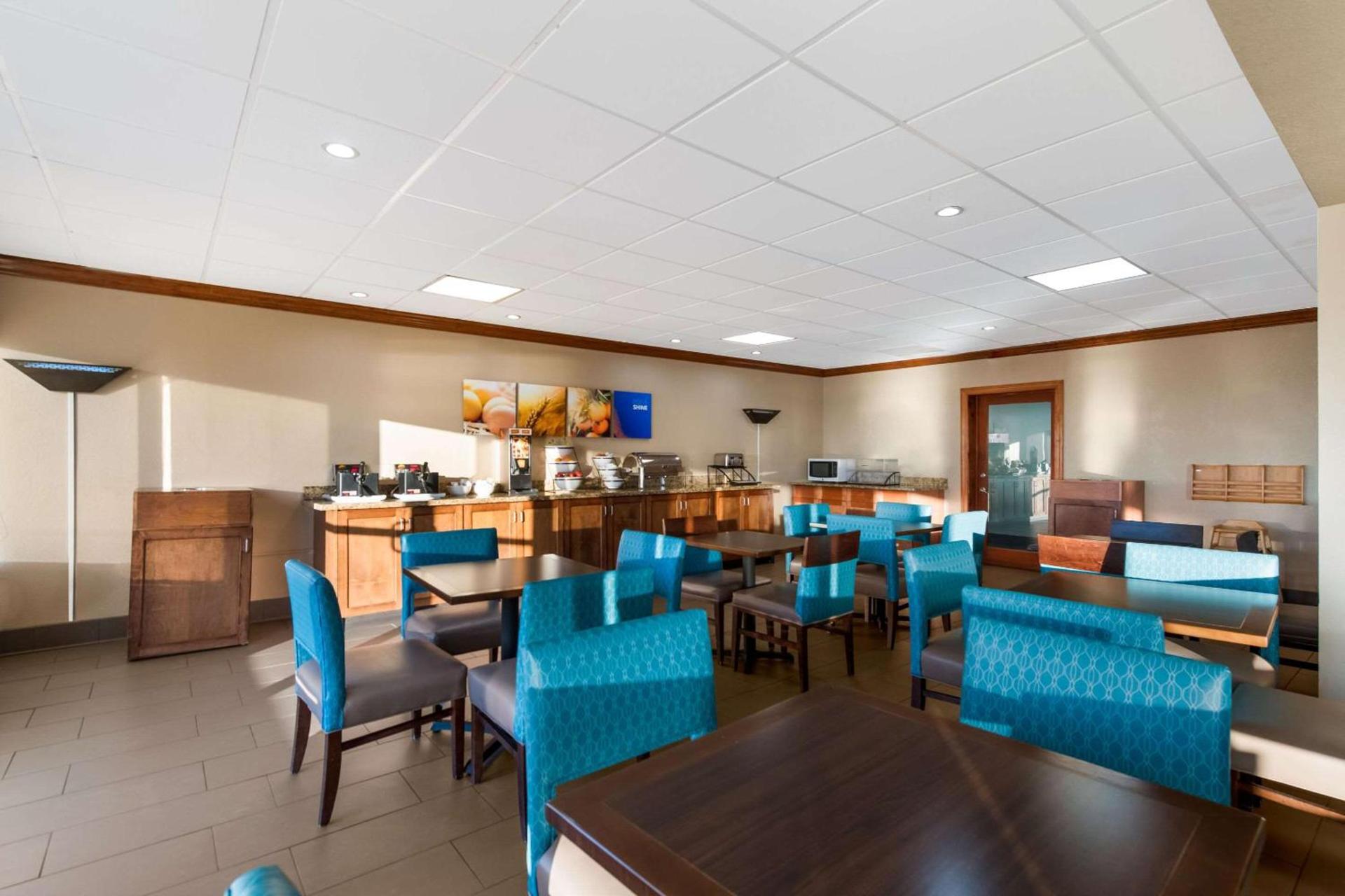 Comfort Inn South Oceanfront photo 54