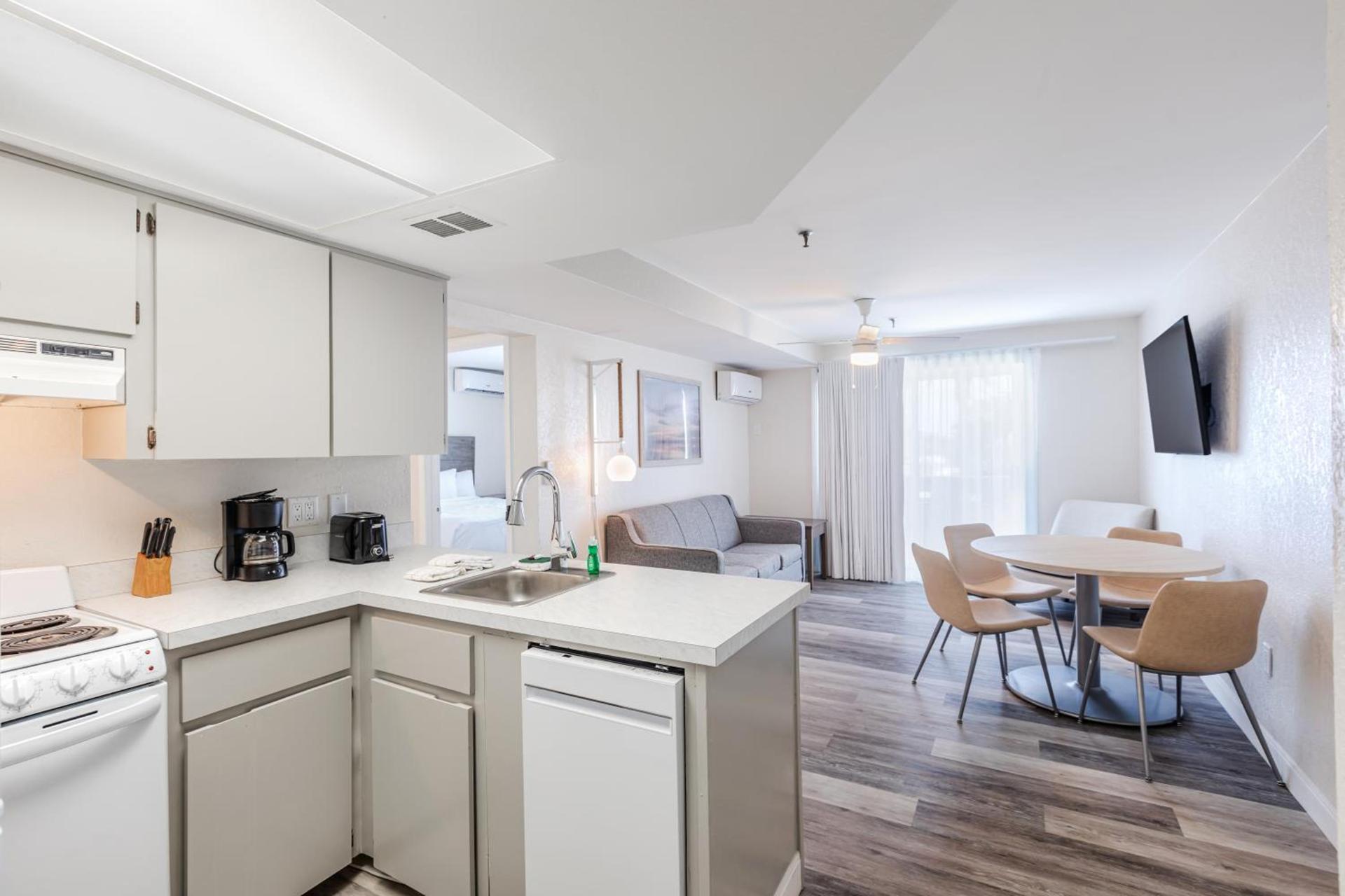 Grand Shores West photo 53