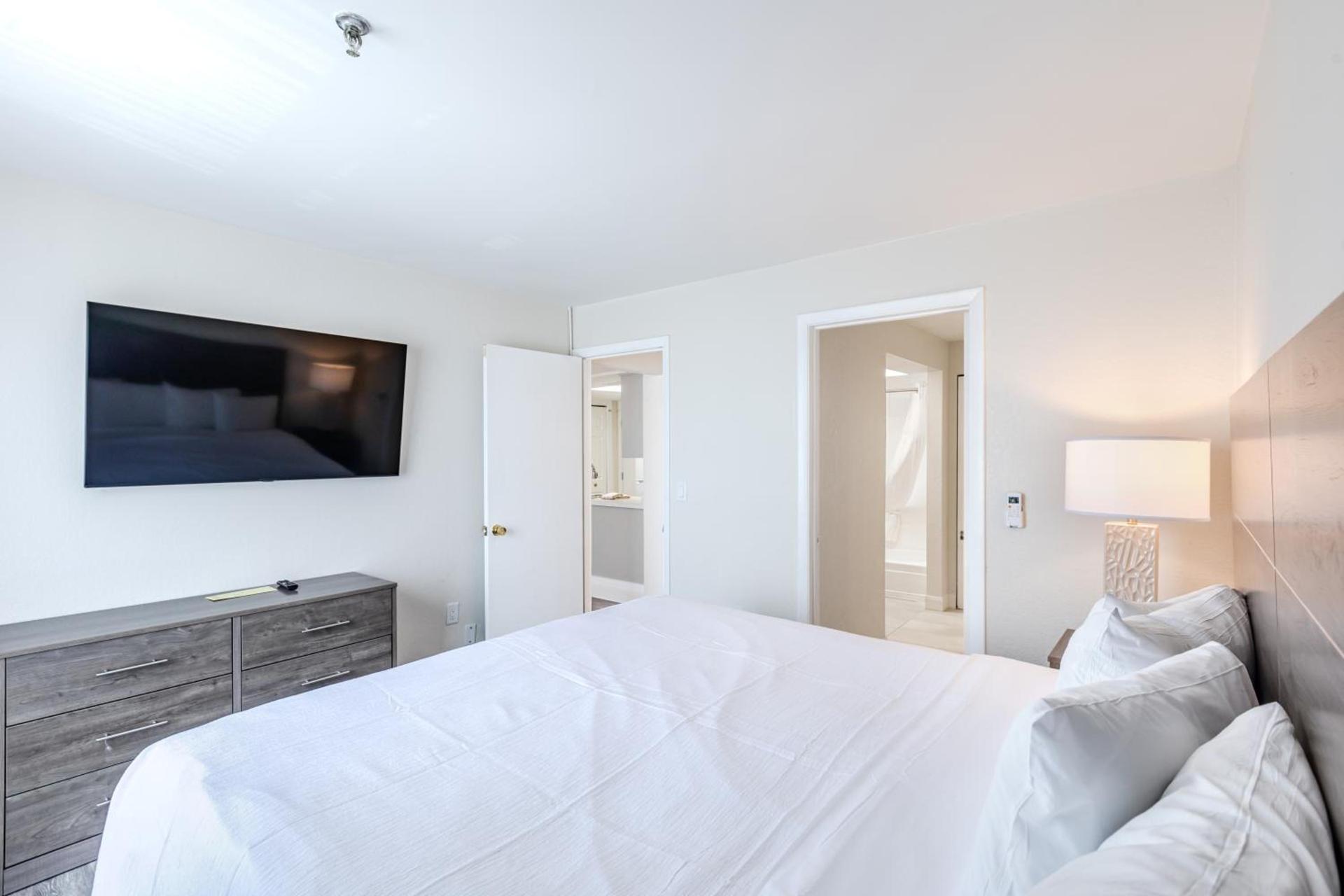 Grand Shores West photo 52