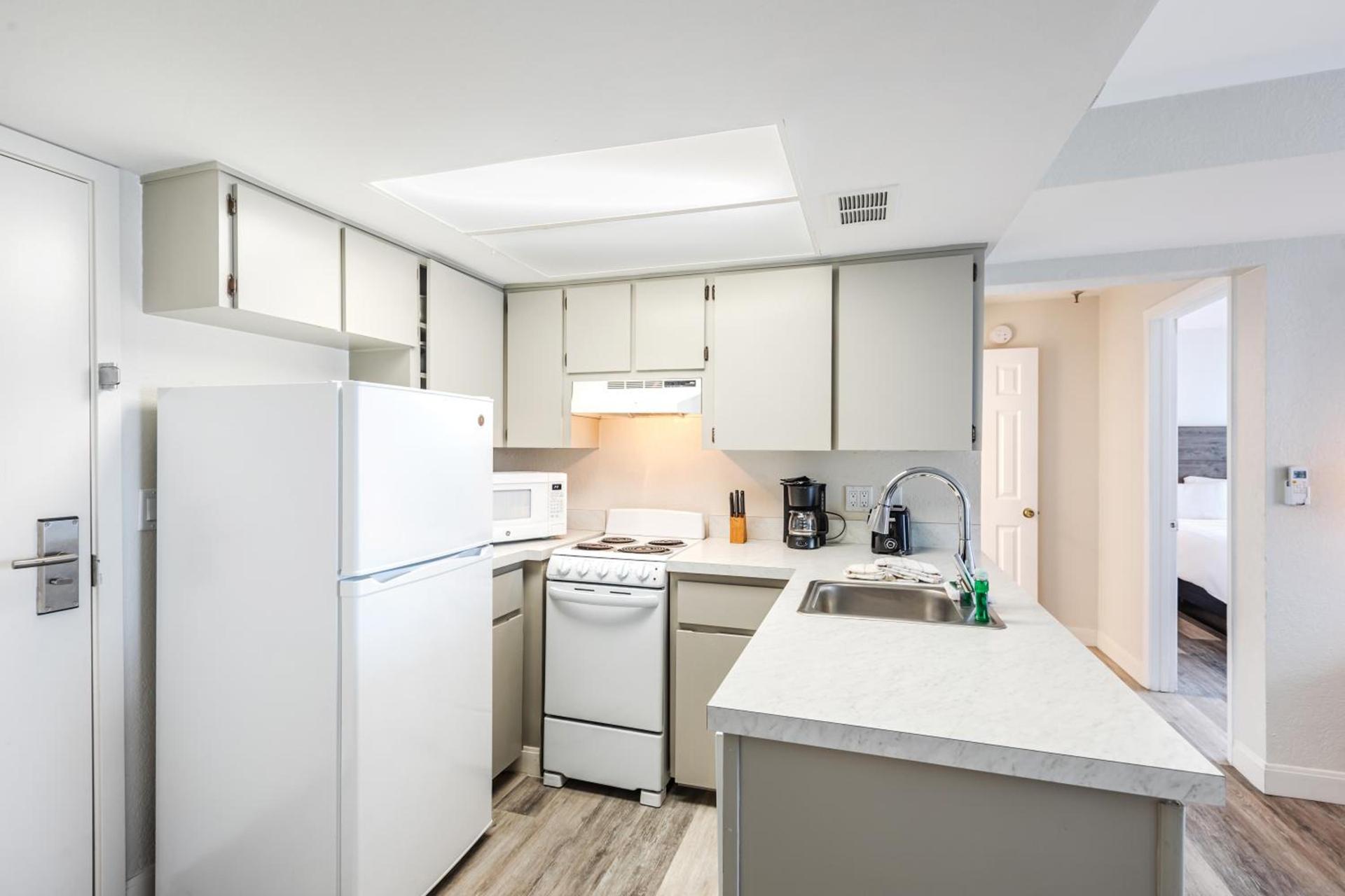 Grand Shores West photo 48