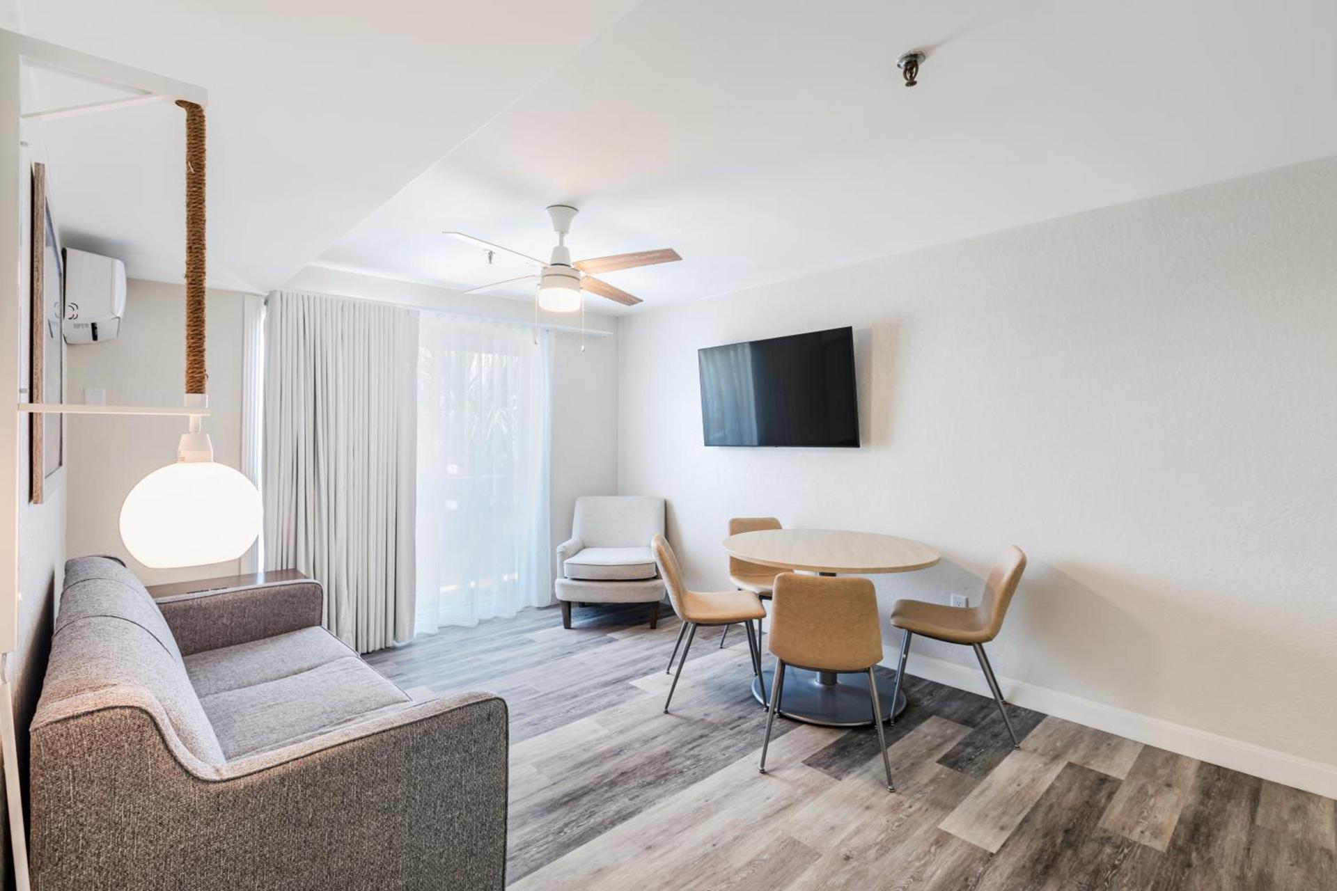 Grand Shores West photo 57