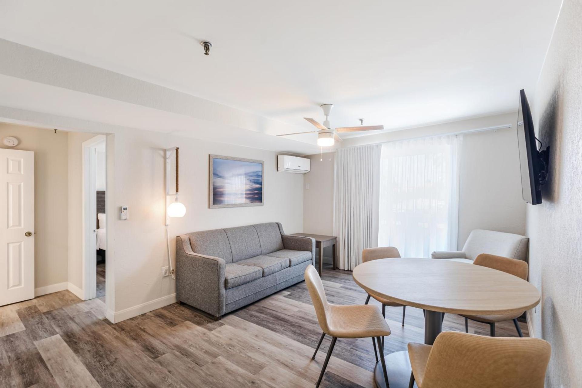 Grand Shores West photo 59