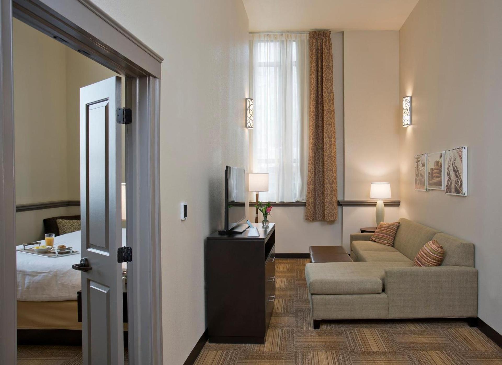 Staybridge Suites Baltimore - Inner Harbor by IHG photo 38