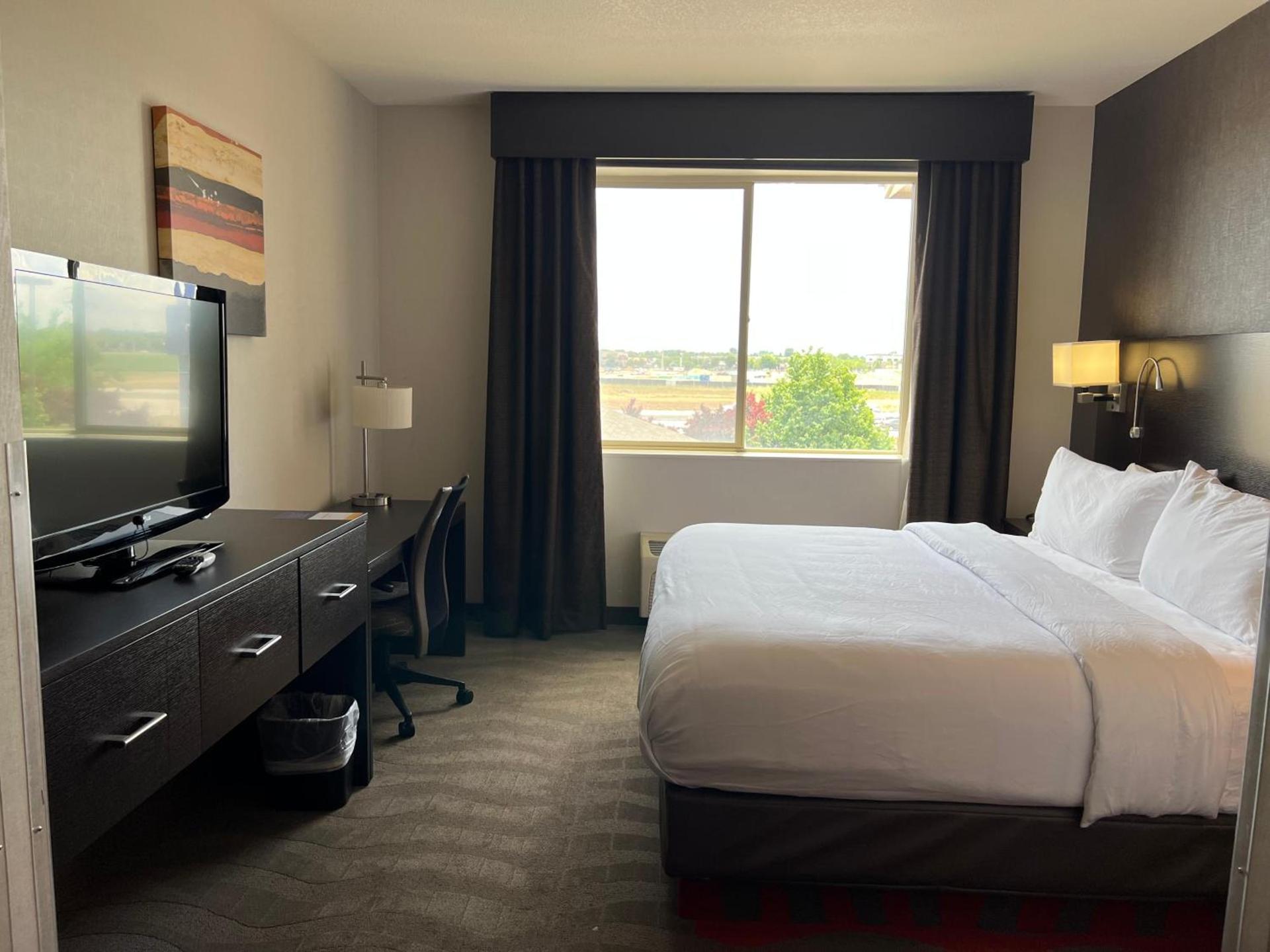 Comfort Suites Boise West Meridian photo 40