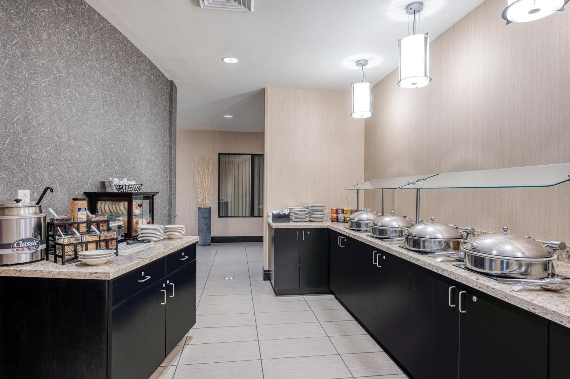 Holiday Inn - Terre Haute by IHG photo 21