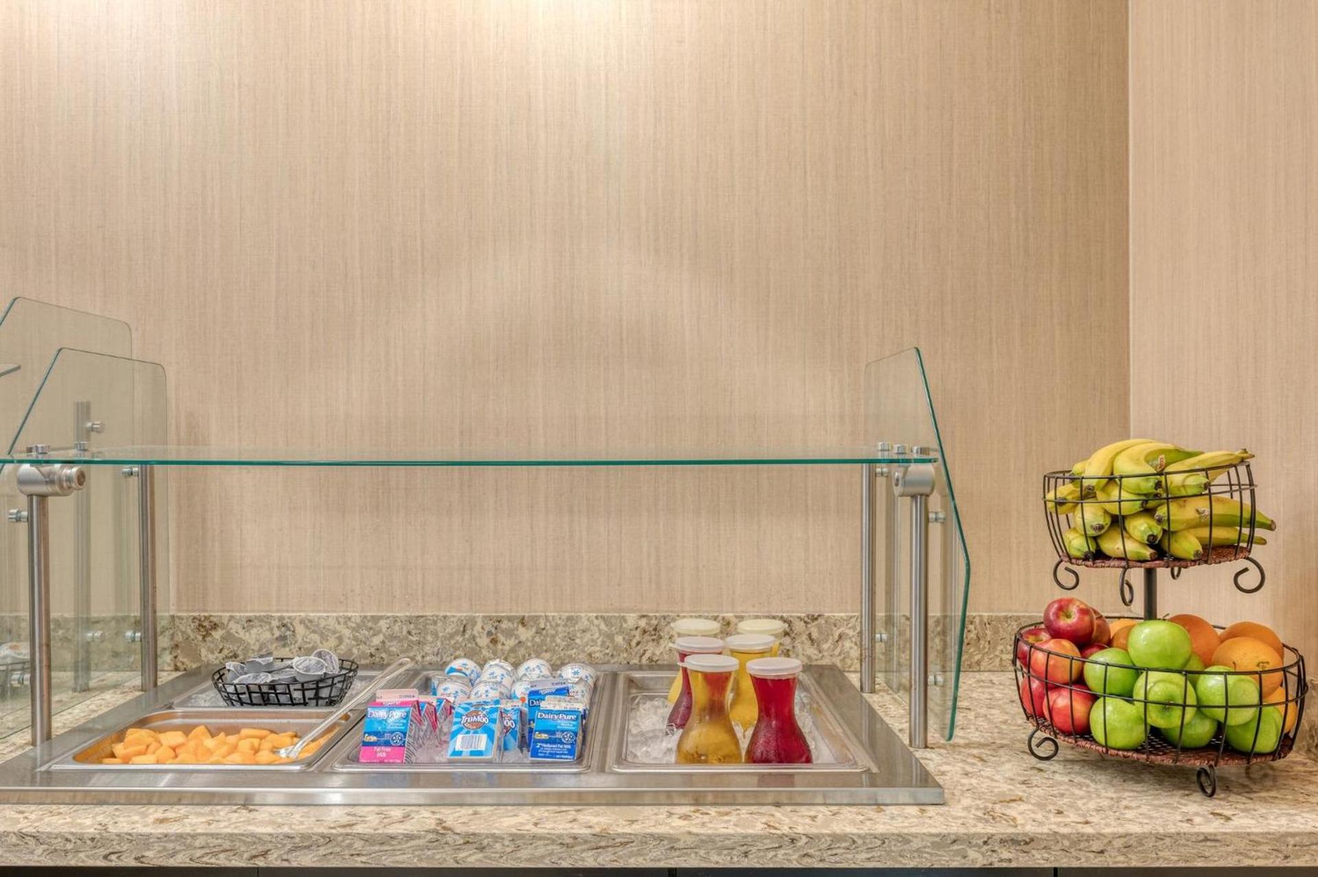 Holiday Inn - Terre Haute by IHG photo 22