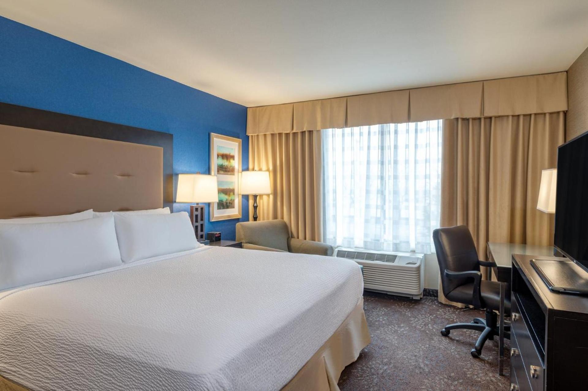 Holiday Inn - Terre Haute by IHG photo 23