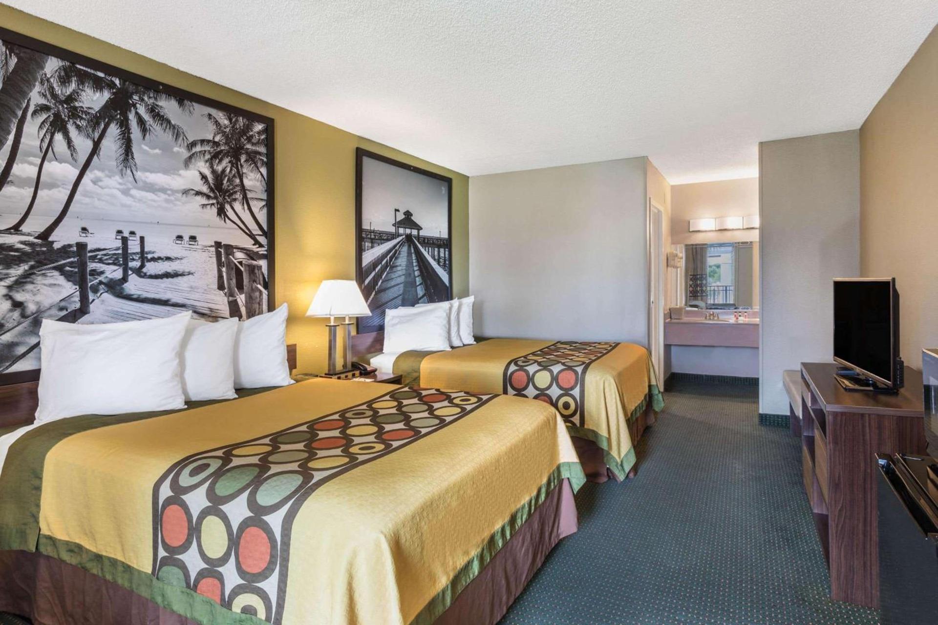 Super 8 by Wyndham Ocala I-75 photo 16
