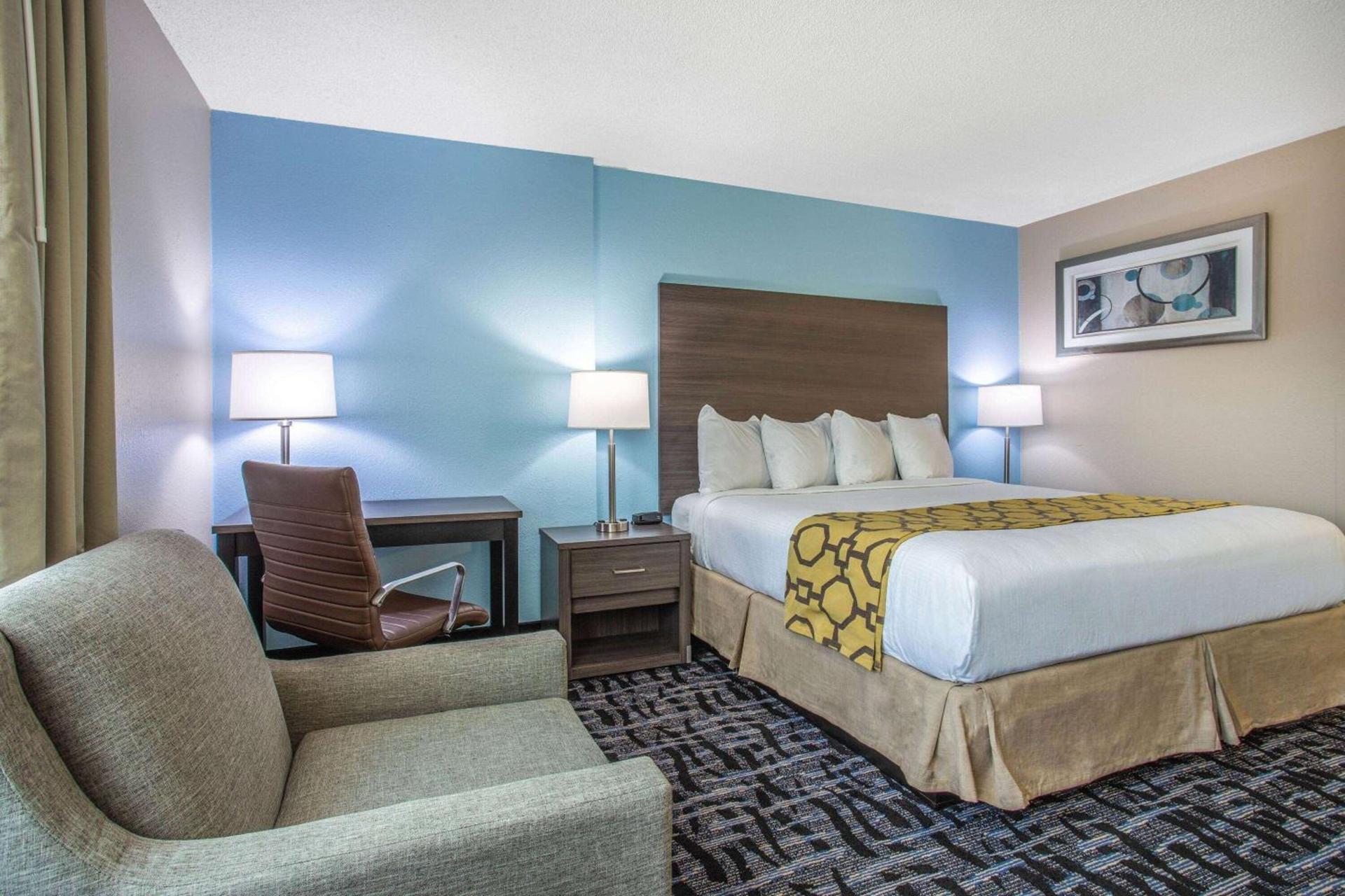 Baymont by Wyndham Joliet photo 25