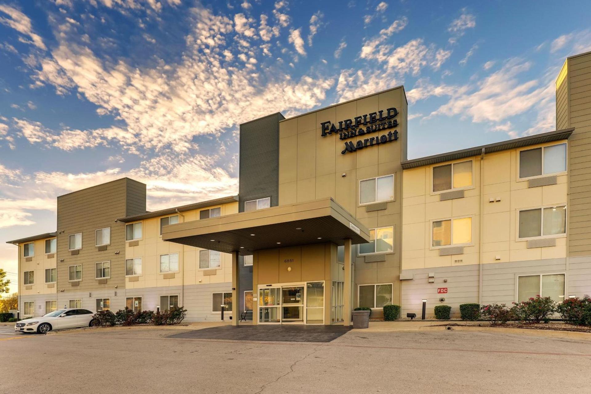Fairfield Inn & Suites by Marriott Fort Worth I-30 West Near NAS JRB photo 4