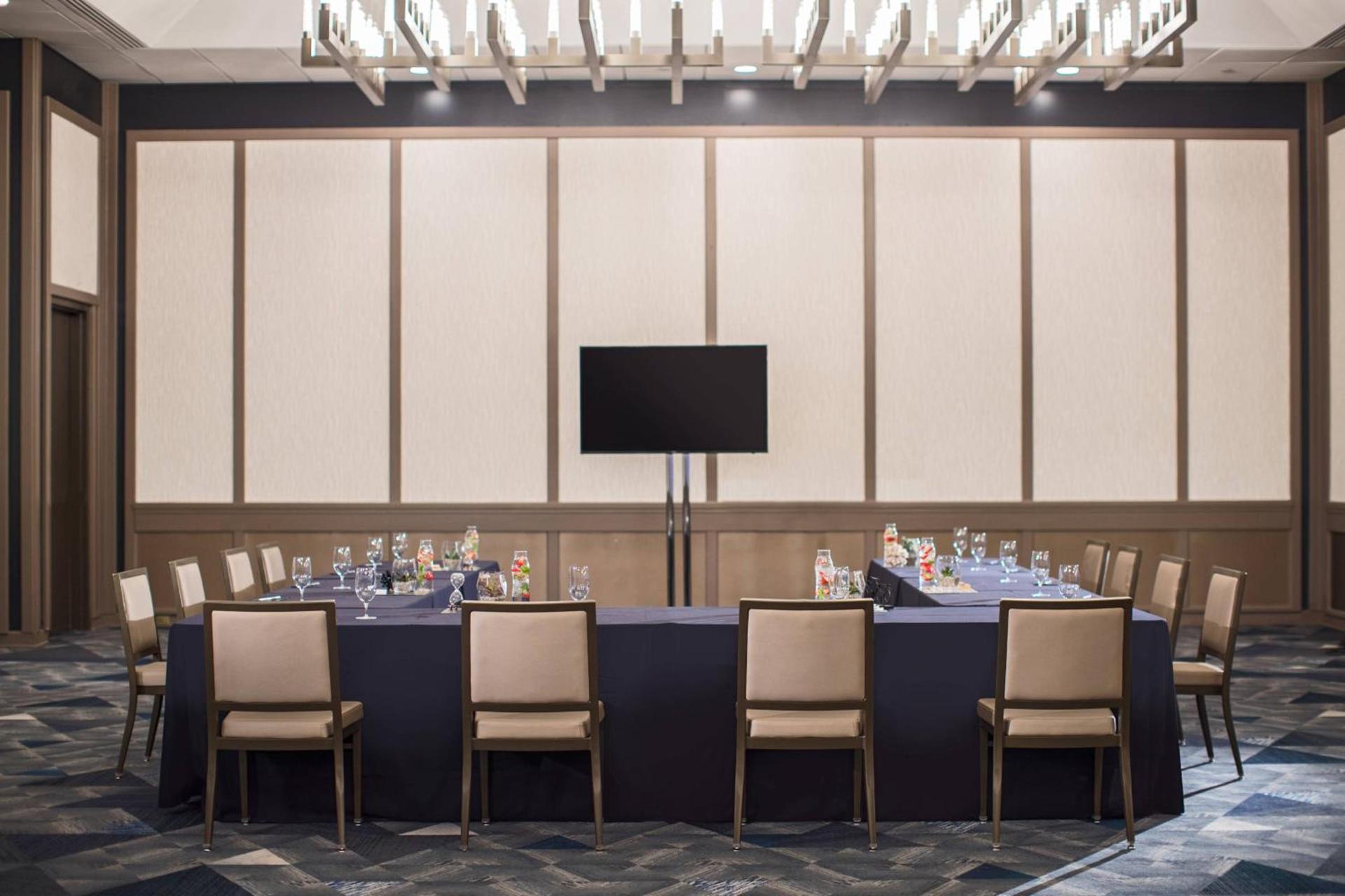 Renaissance Toledo Downtown Hotel photo 46