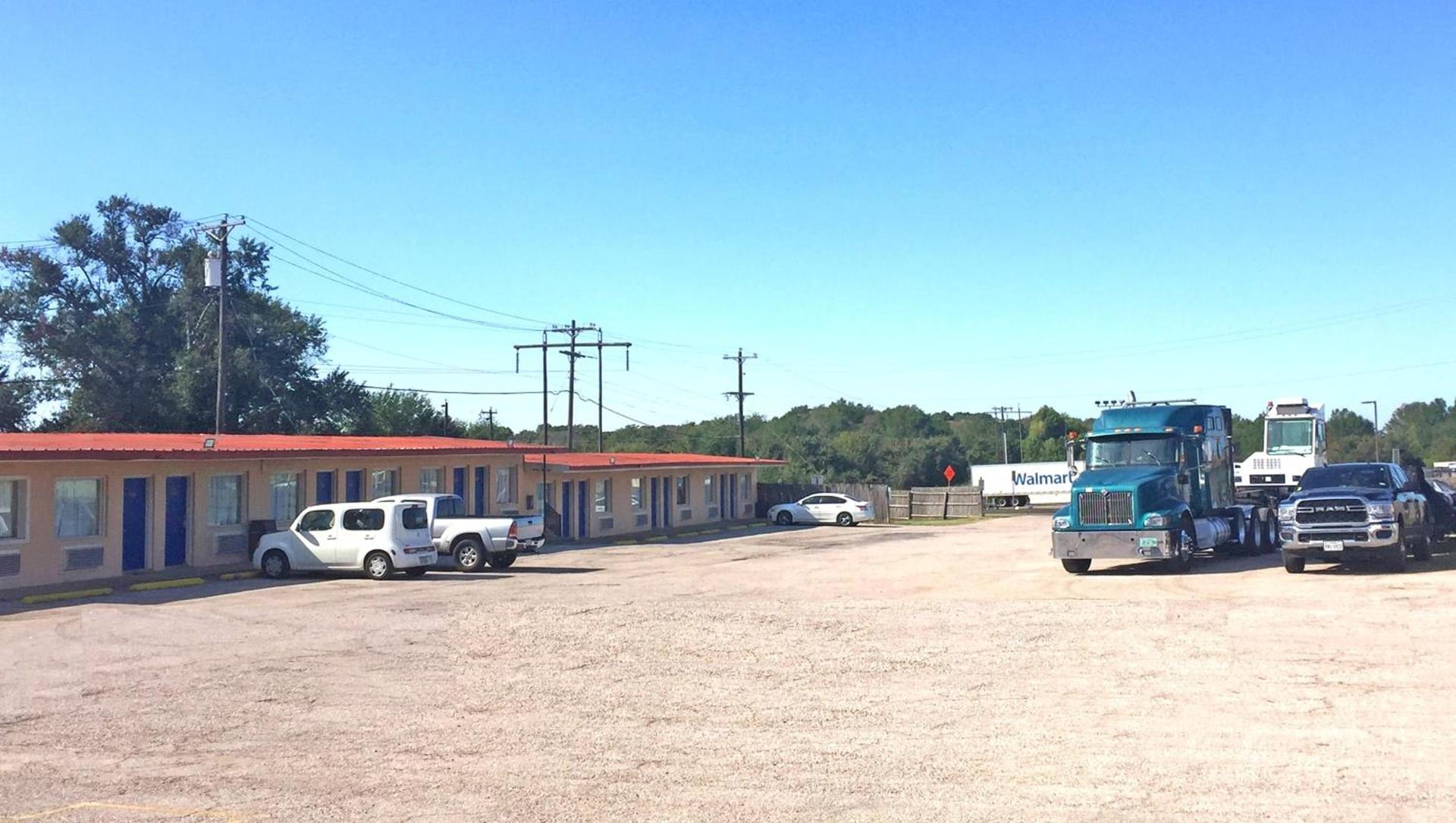 Apollo Lodge and RV Park photo 7