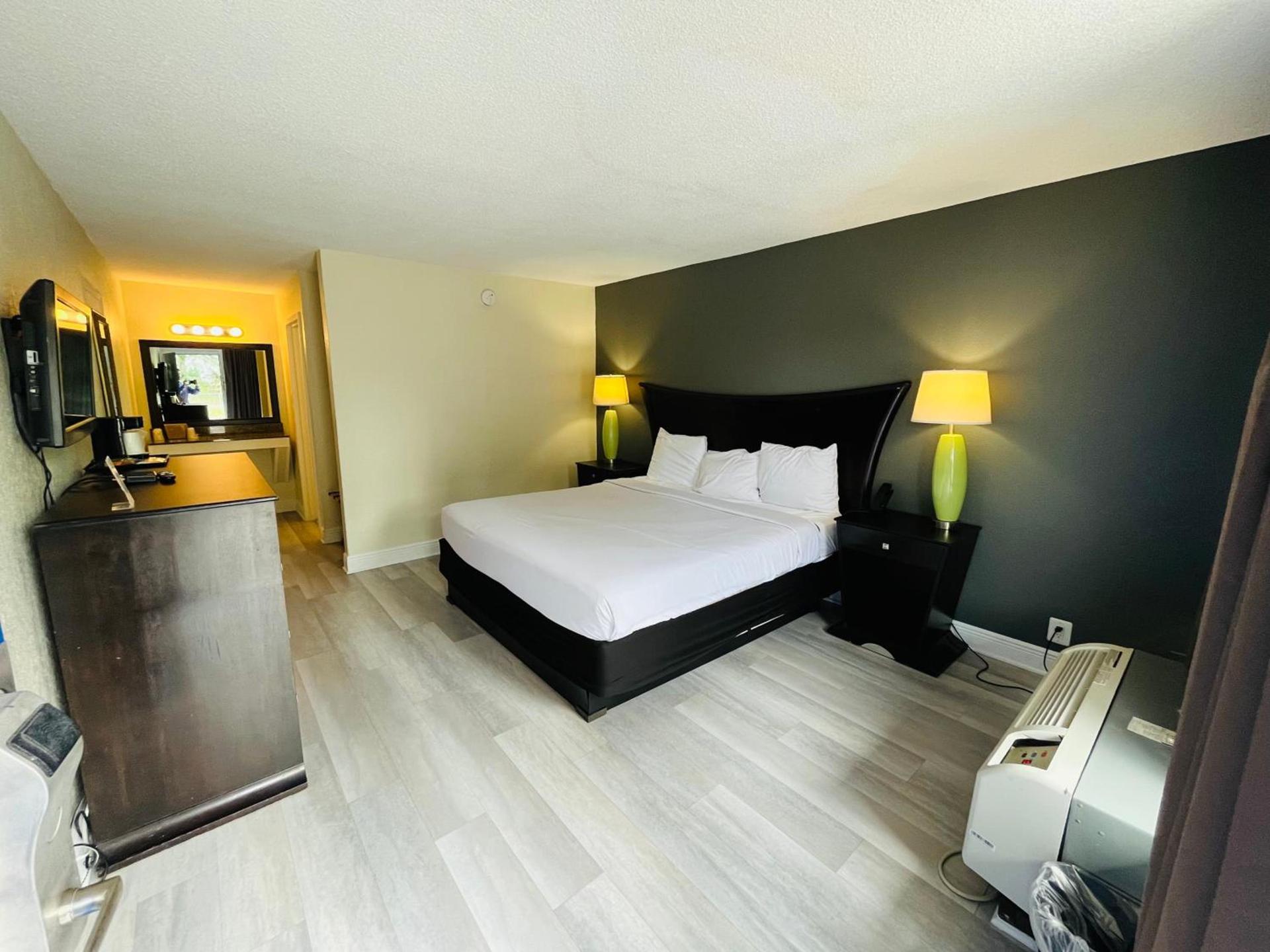 Rodeway Inn Silver Springs - Ocala East photo 26