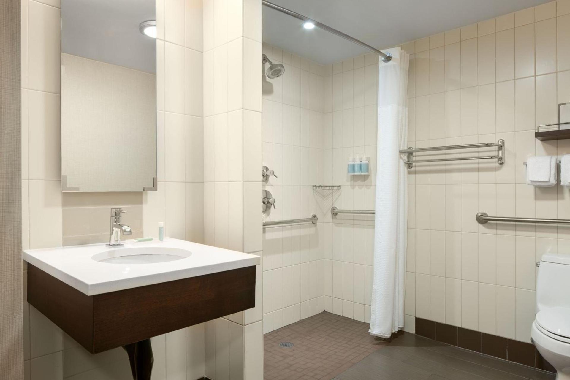 Residence Inn by Marriott New York Manhattan/ Midtown Eastside photo 44