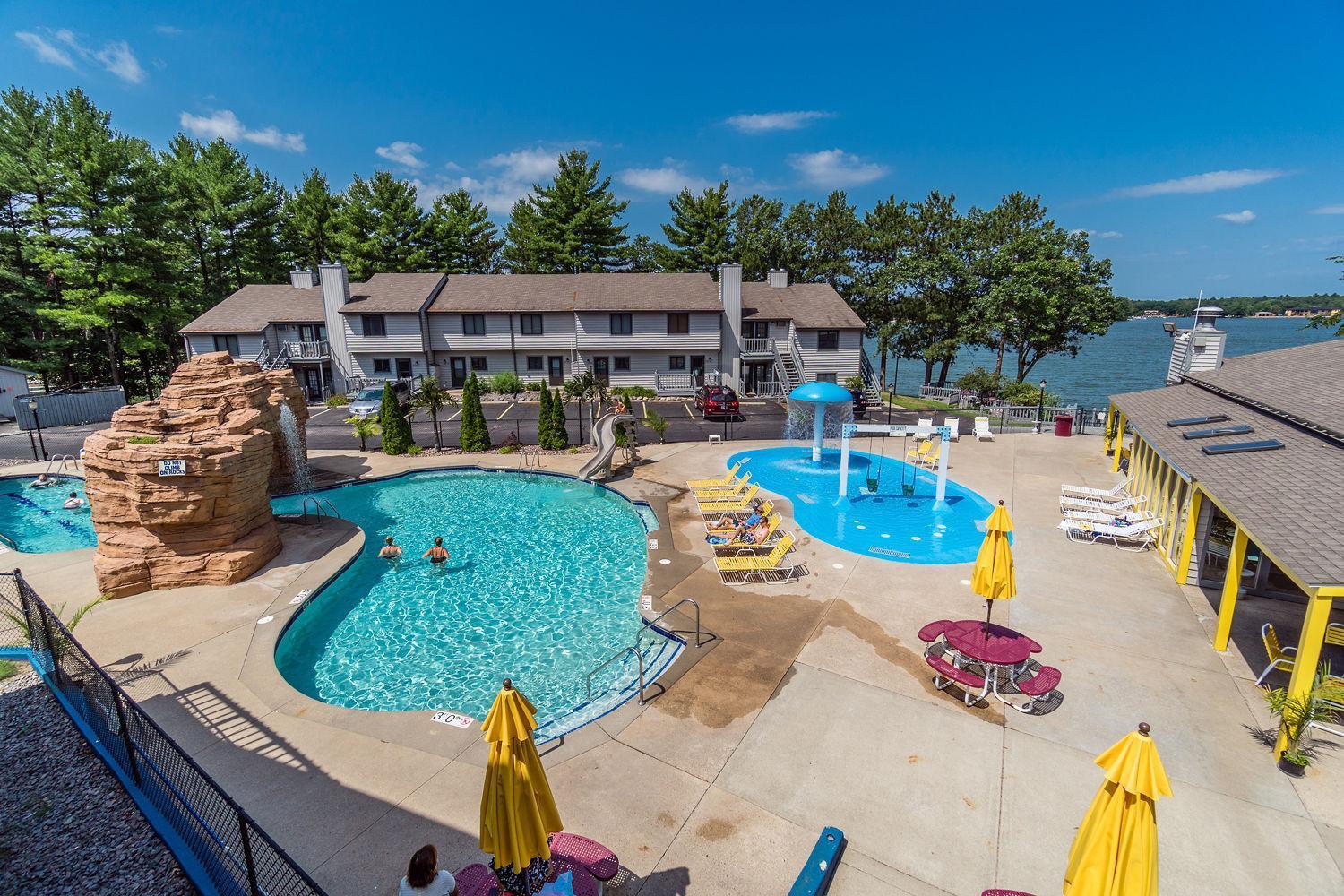 Caribbean Club Resort photo 92