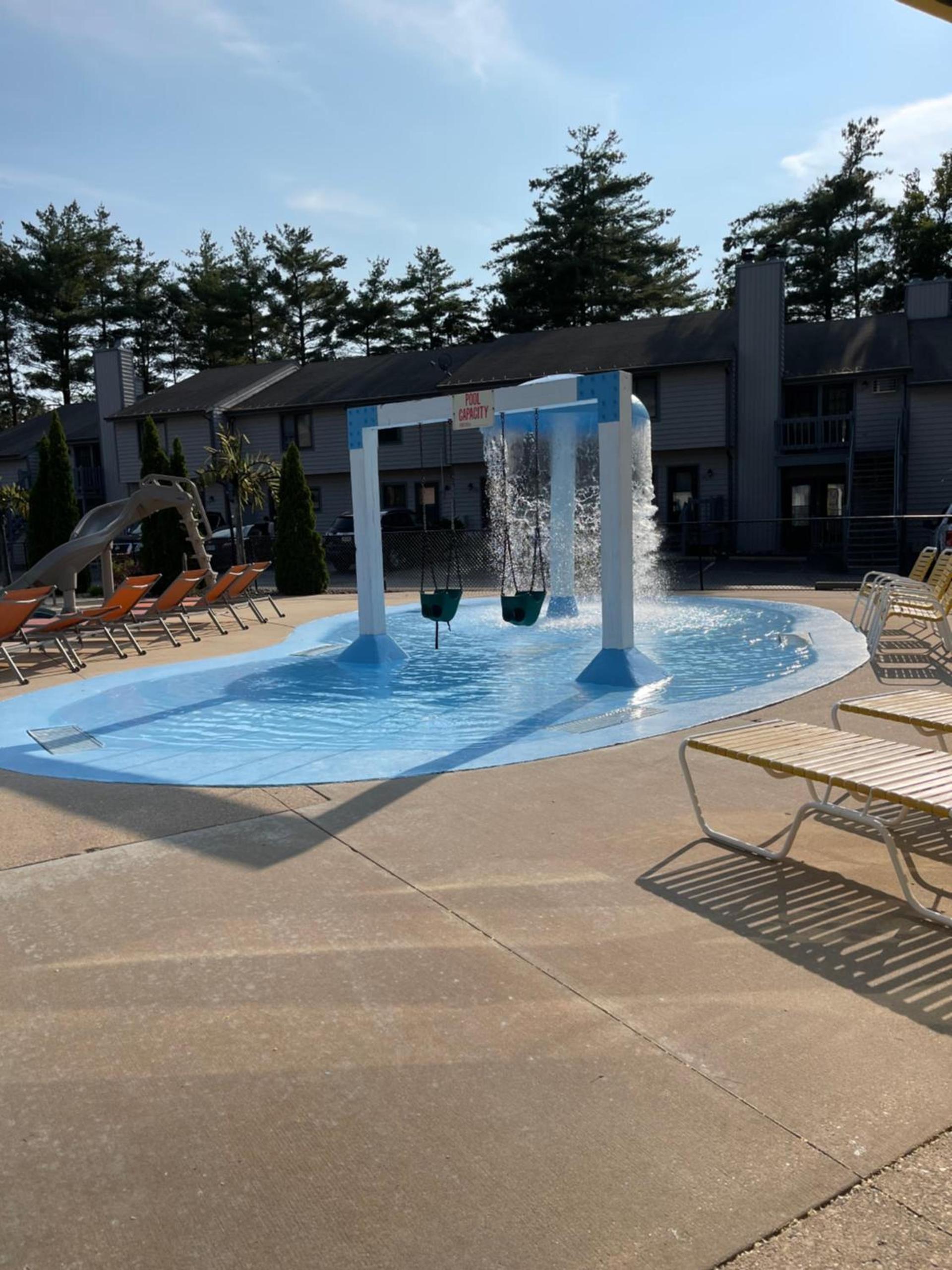 Caribbean Club Resort photo 5