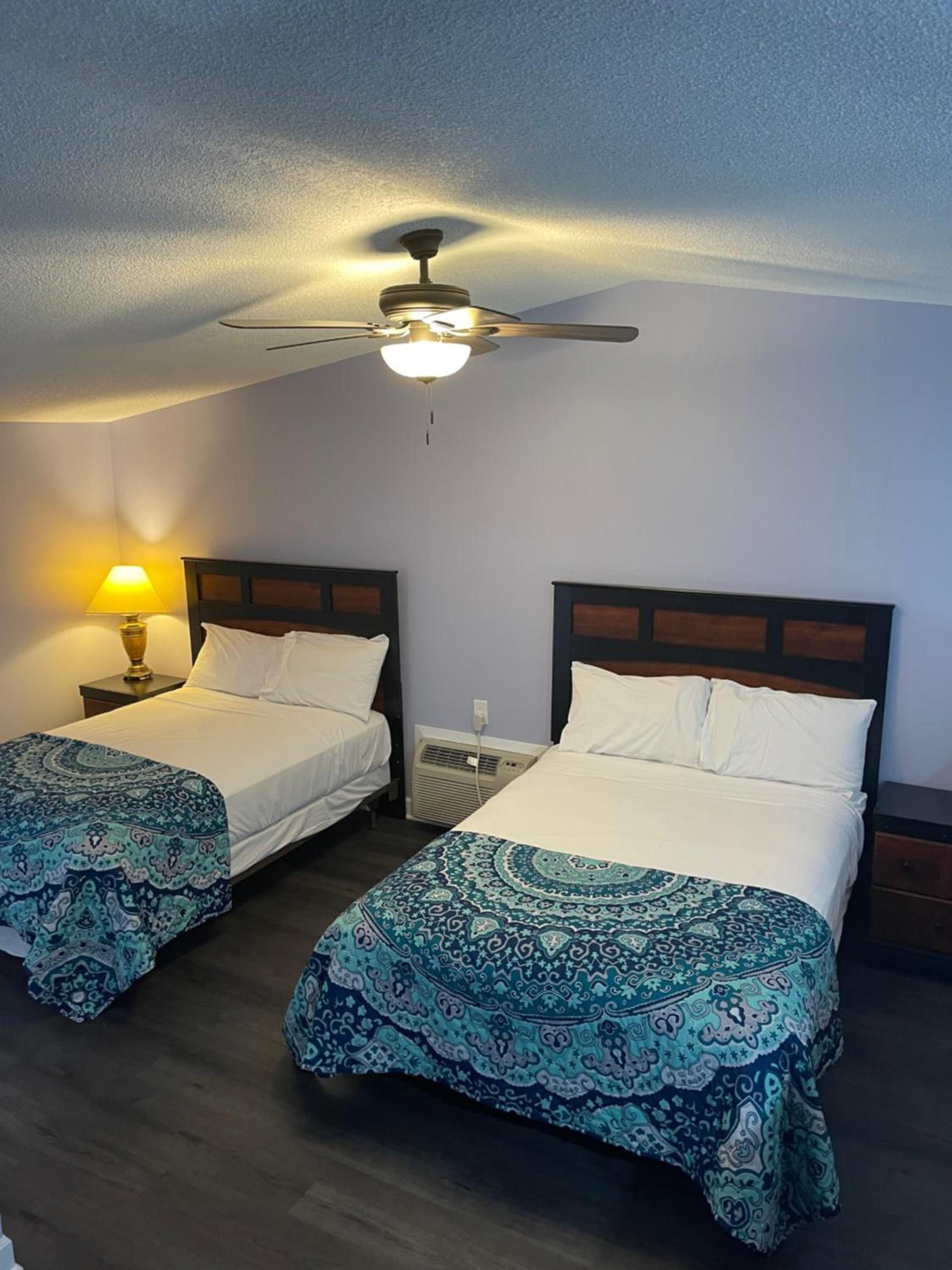 Caribbean Club Resort photo 15
