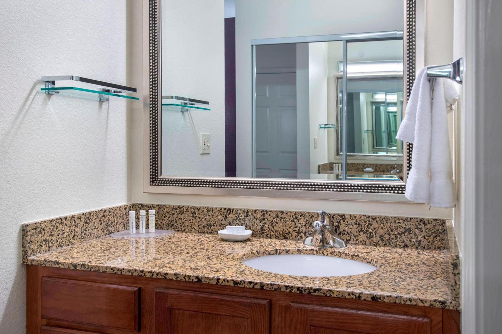 Residence Inn Cranbury South Brunswick photo 11