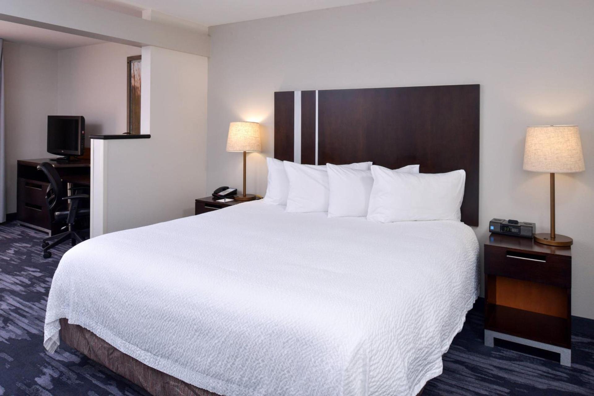 Fairfield Inn & Suites by Marriott Cedar Rapids photo 20