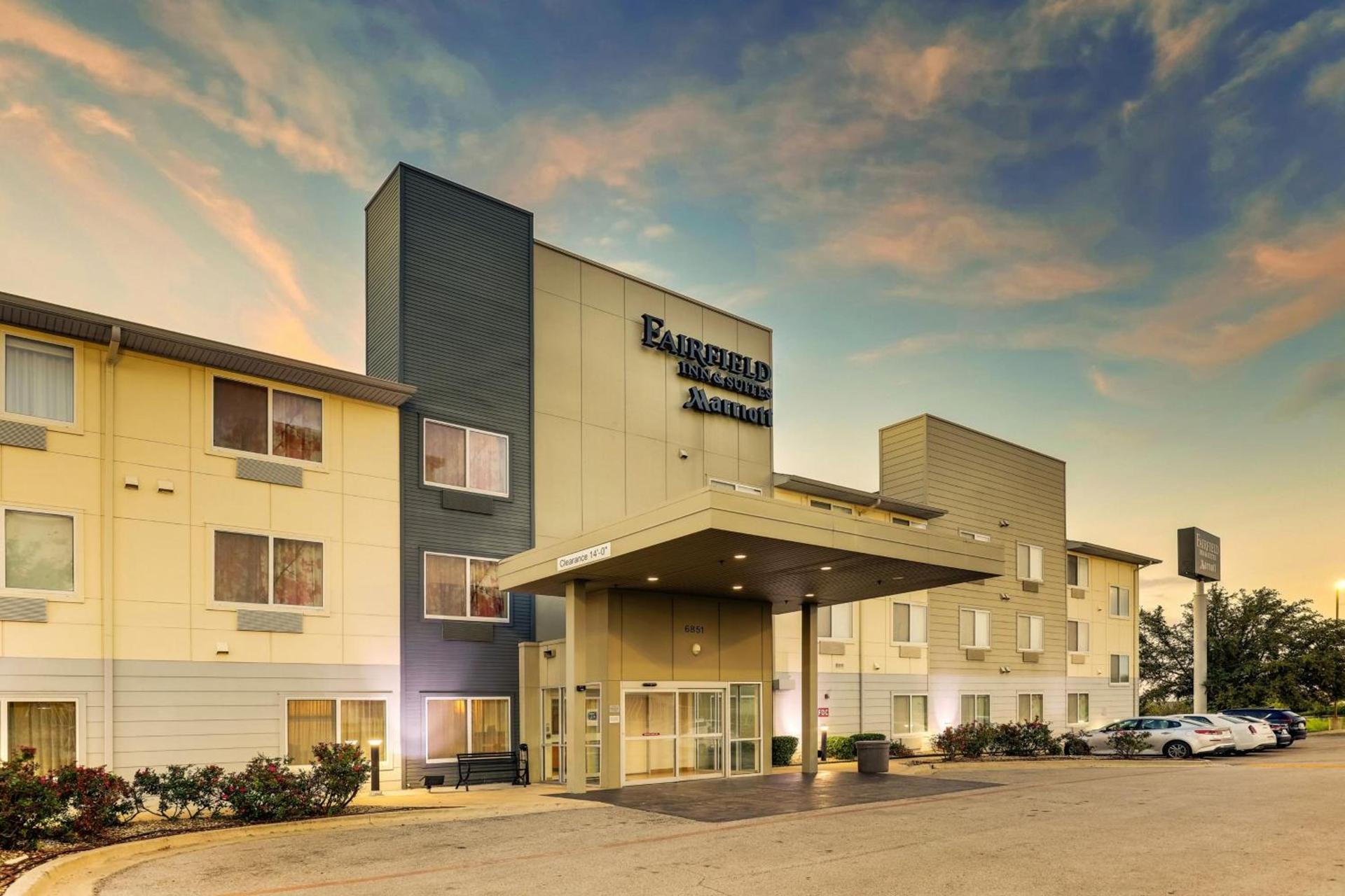 Fairfield Inn & Suites by Marriott Fort Worth I-30 West Near NAS JRB photo 7