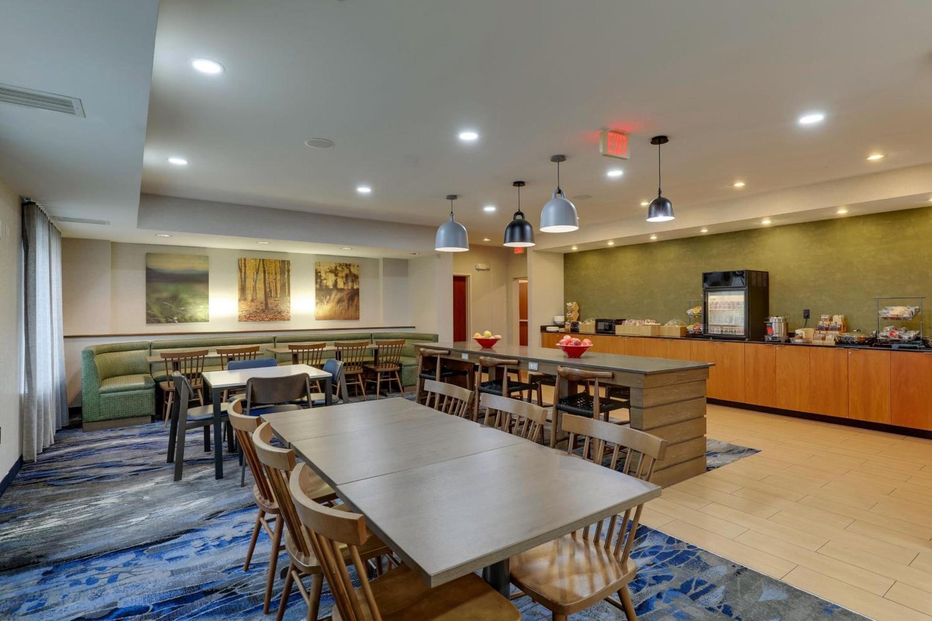 Fairfield Inn & Suites by Marriott Fort Worth I-30 West Near NAS JRB photo 48