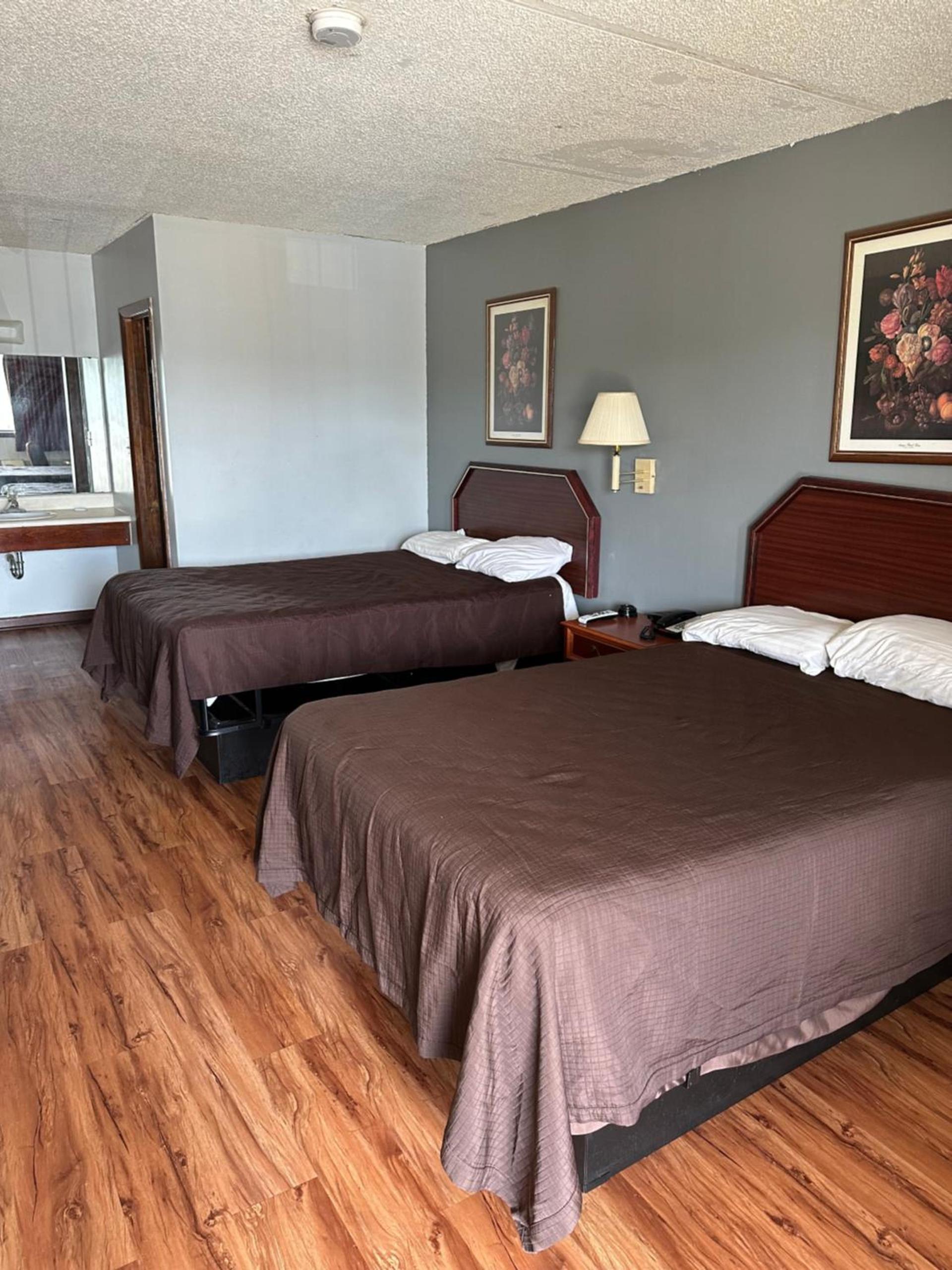 Budget Inn-Gadsden photo 5