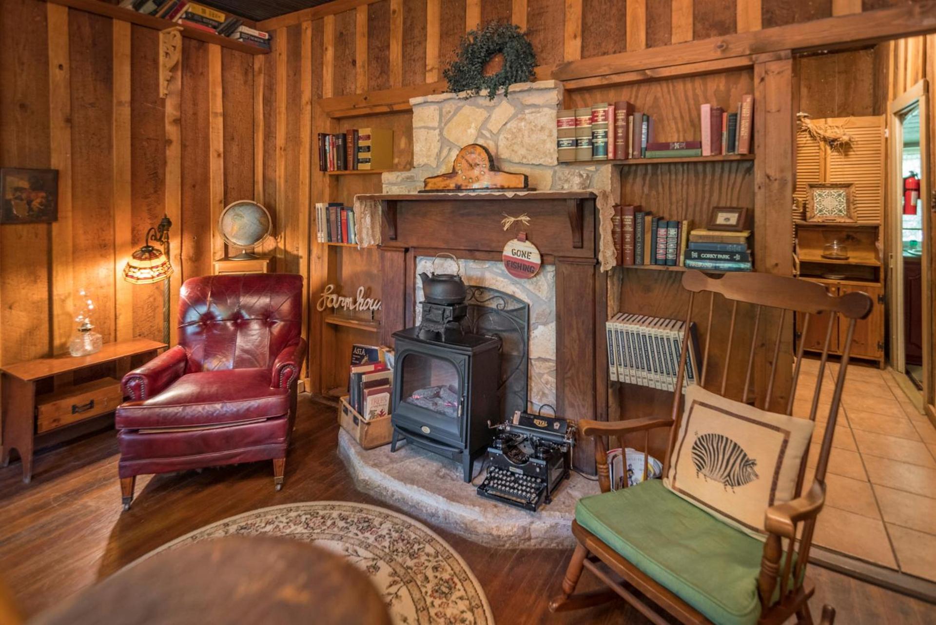 Country Woods Inn photo 9