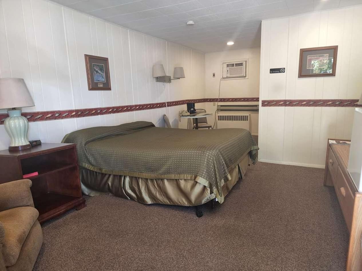 White Valley Motel photo 8