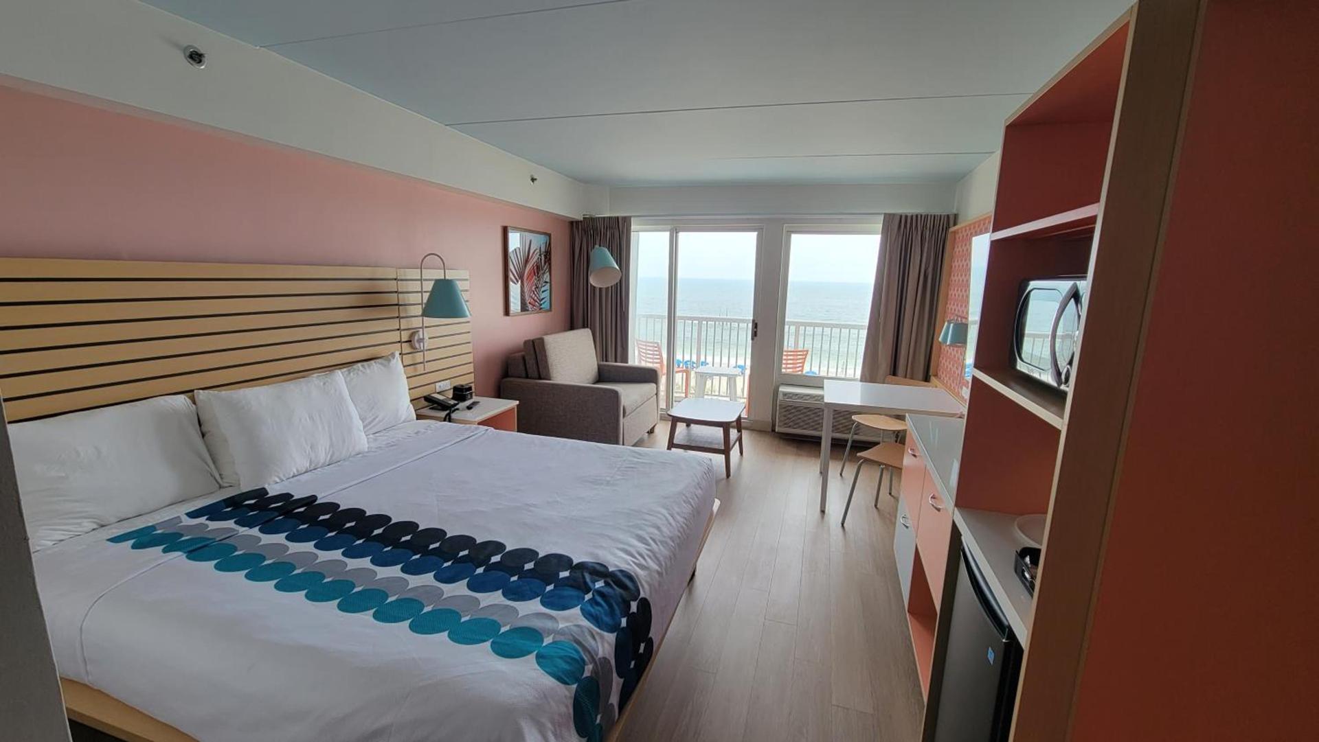 Golden Sands Carolina Beach Oceanfront, Tapestry by Hilton photo 20