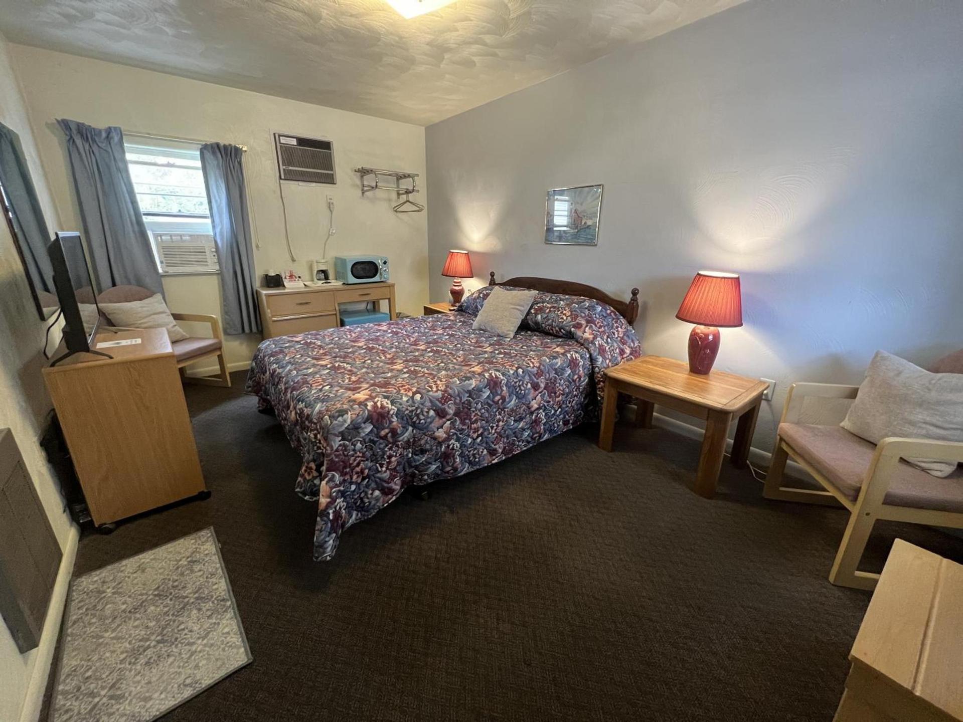 Cedars Motel photo 21