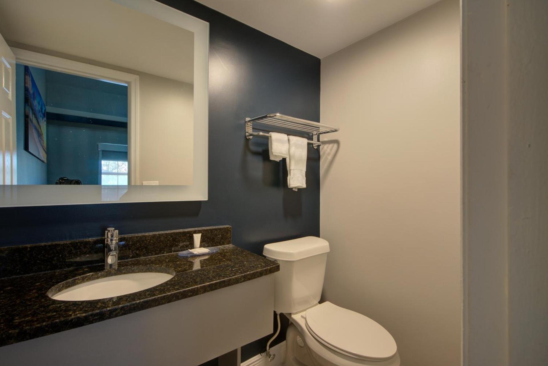 Clarion Pointe Tampa-Brandon Near Fairgrounds and Casino photo 65