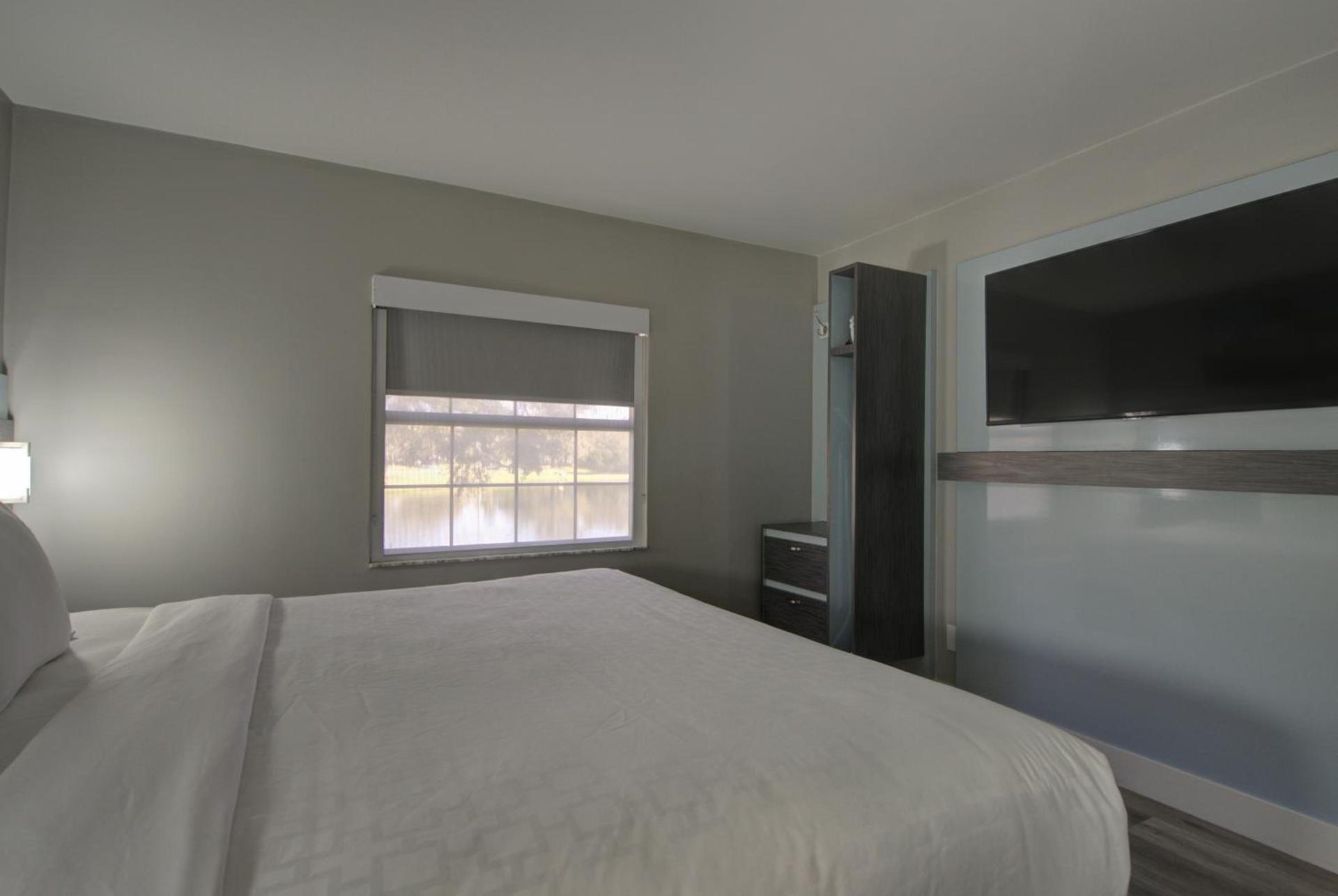 Clarion Pointe Tampa-Brandon Near Fairgrounds and Casino photo 63