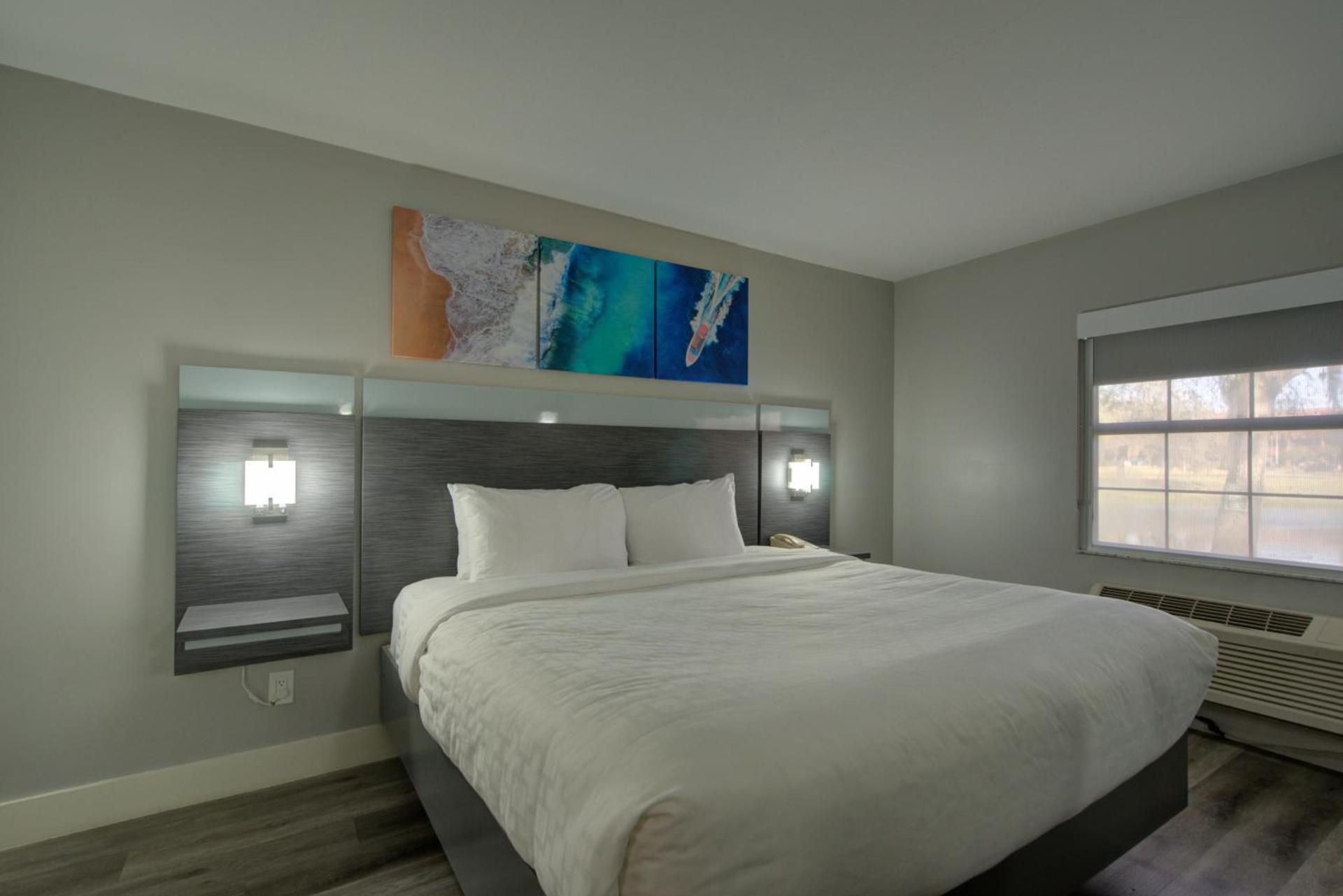 Clarion Pointe Tampa-Brandon Near Fairgrounds and Casino photo 66