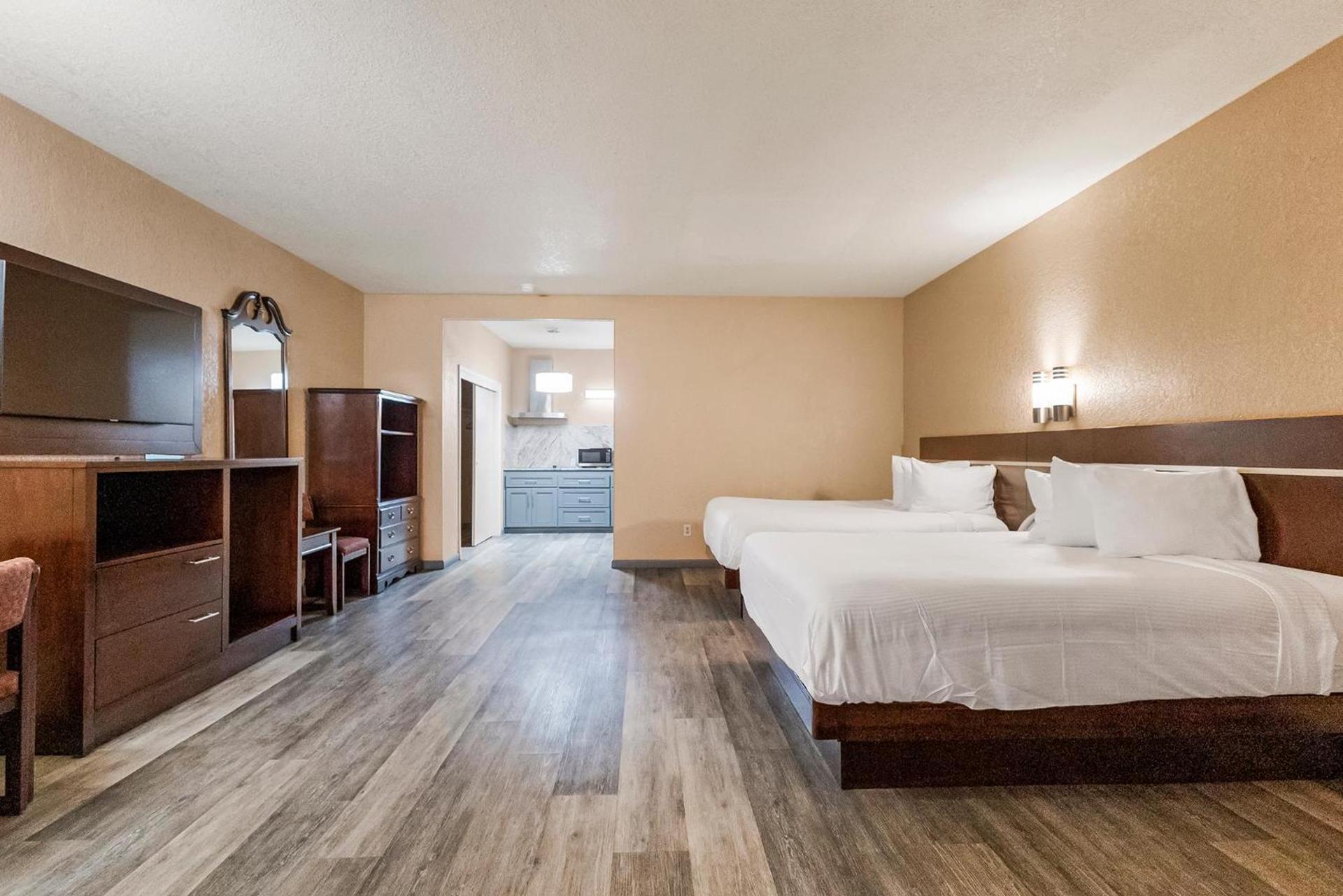 Country Inn Sonora photo 10