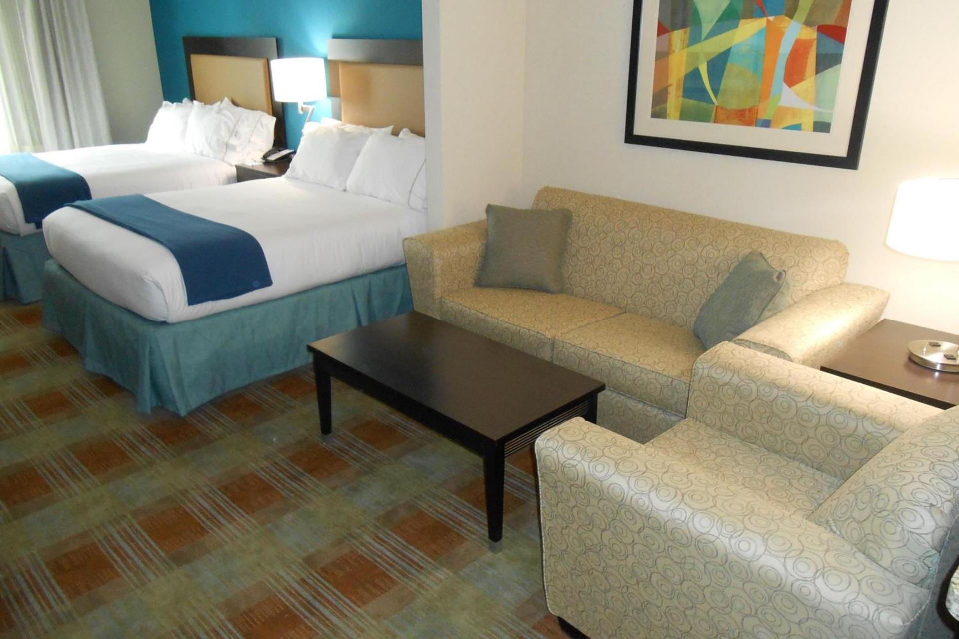Holiday Inn Express & Suites Houston Northwest-Brookhollow by IHG photo 3