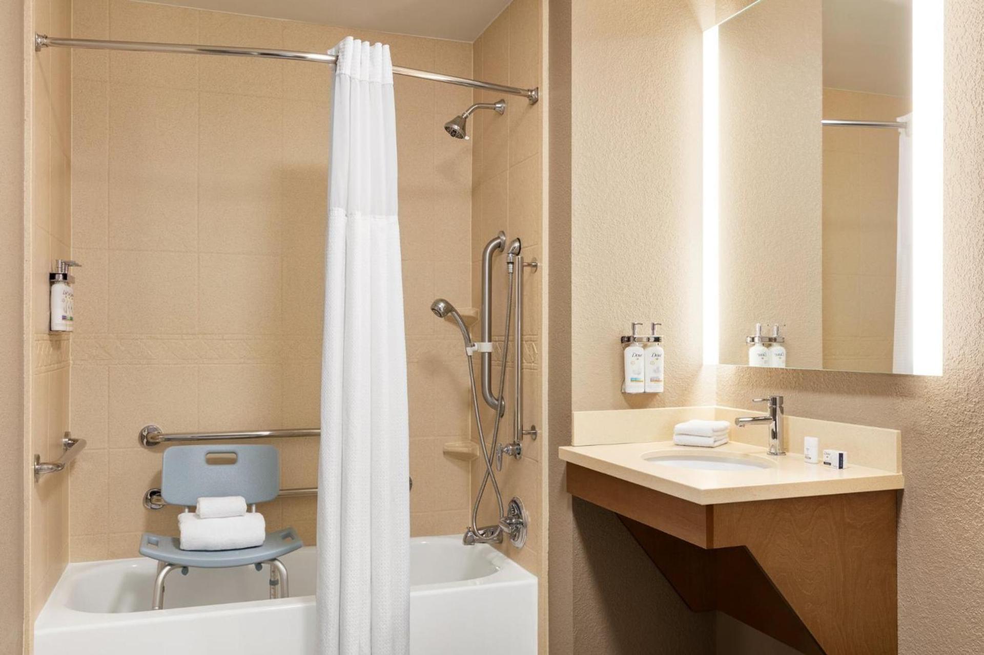 Staybridge Suites Fort Wayne by IHG photo 31