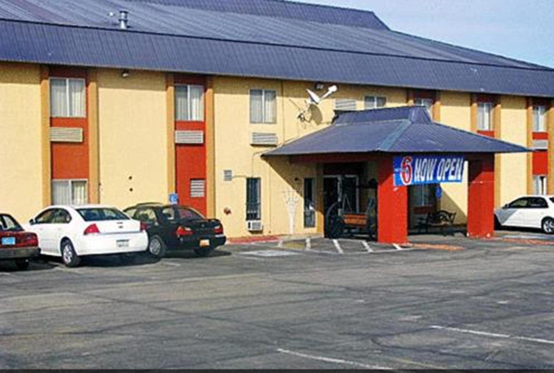 Motel 6-Moriarty, NM photo 25