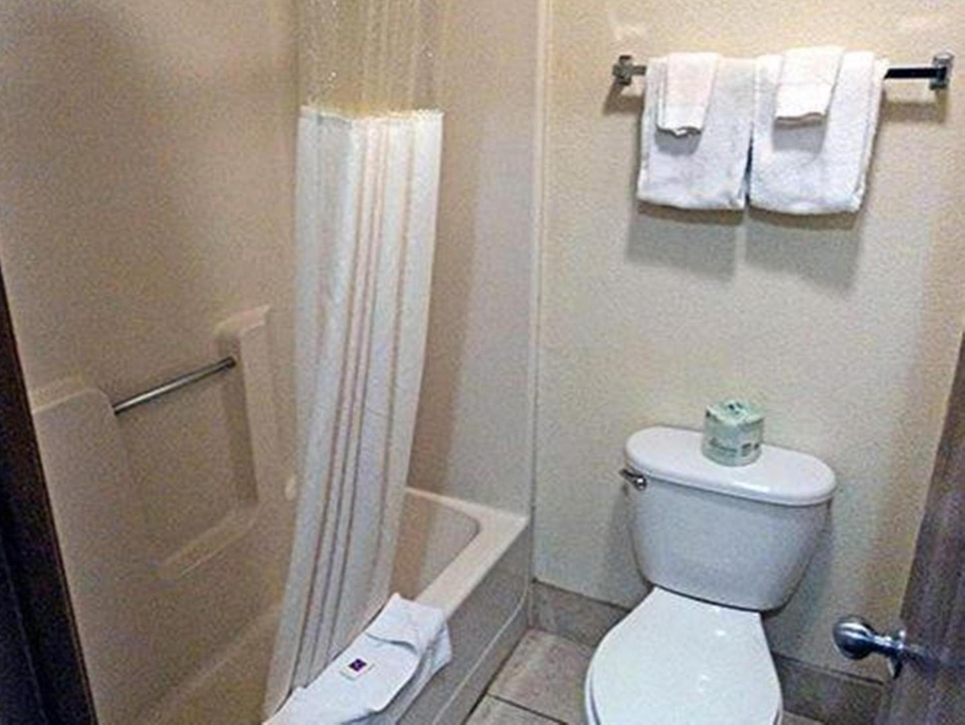Motel 6-Moriarty, NM photo 30
