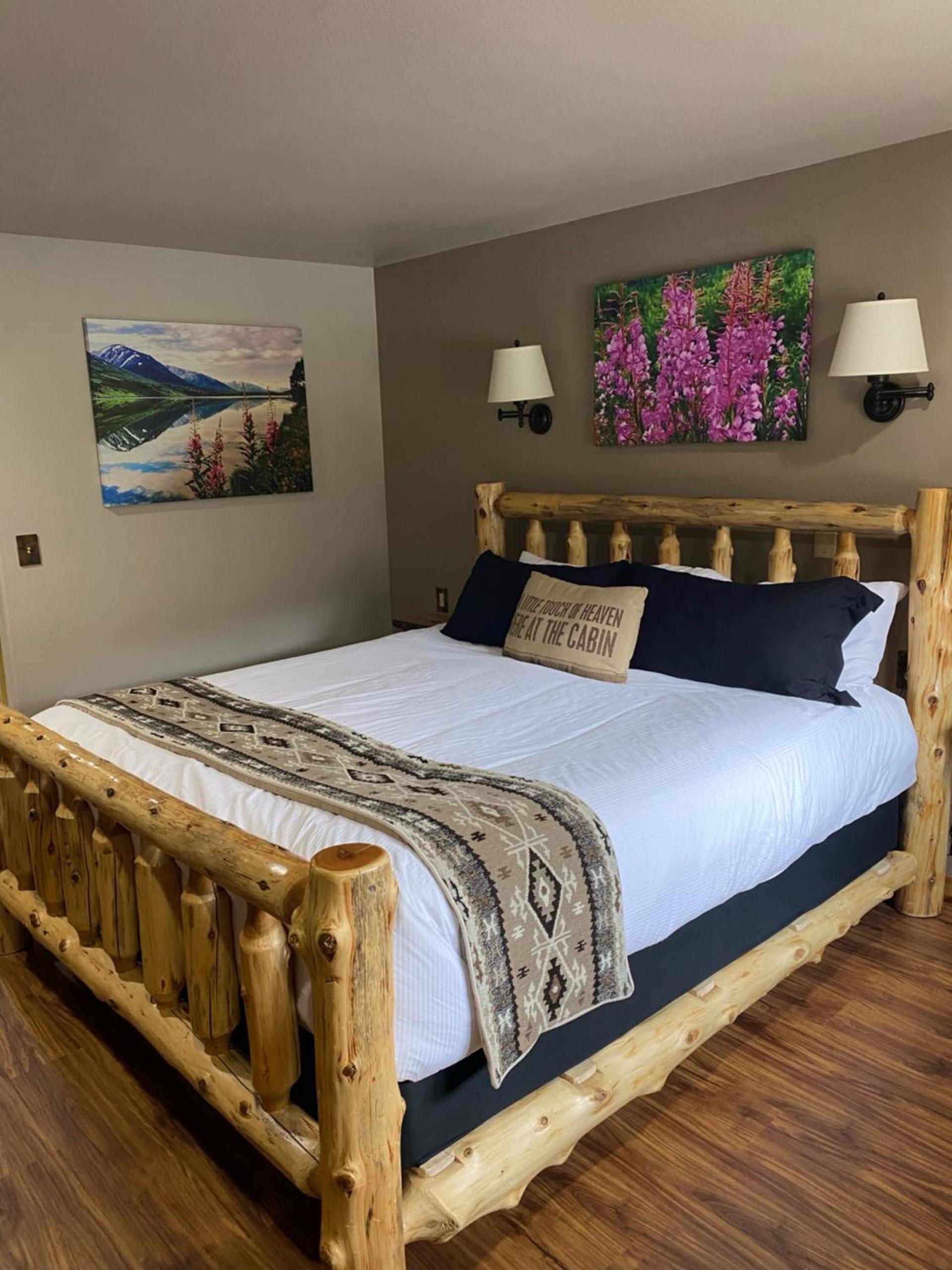 Summit Lake Lodge photo 12