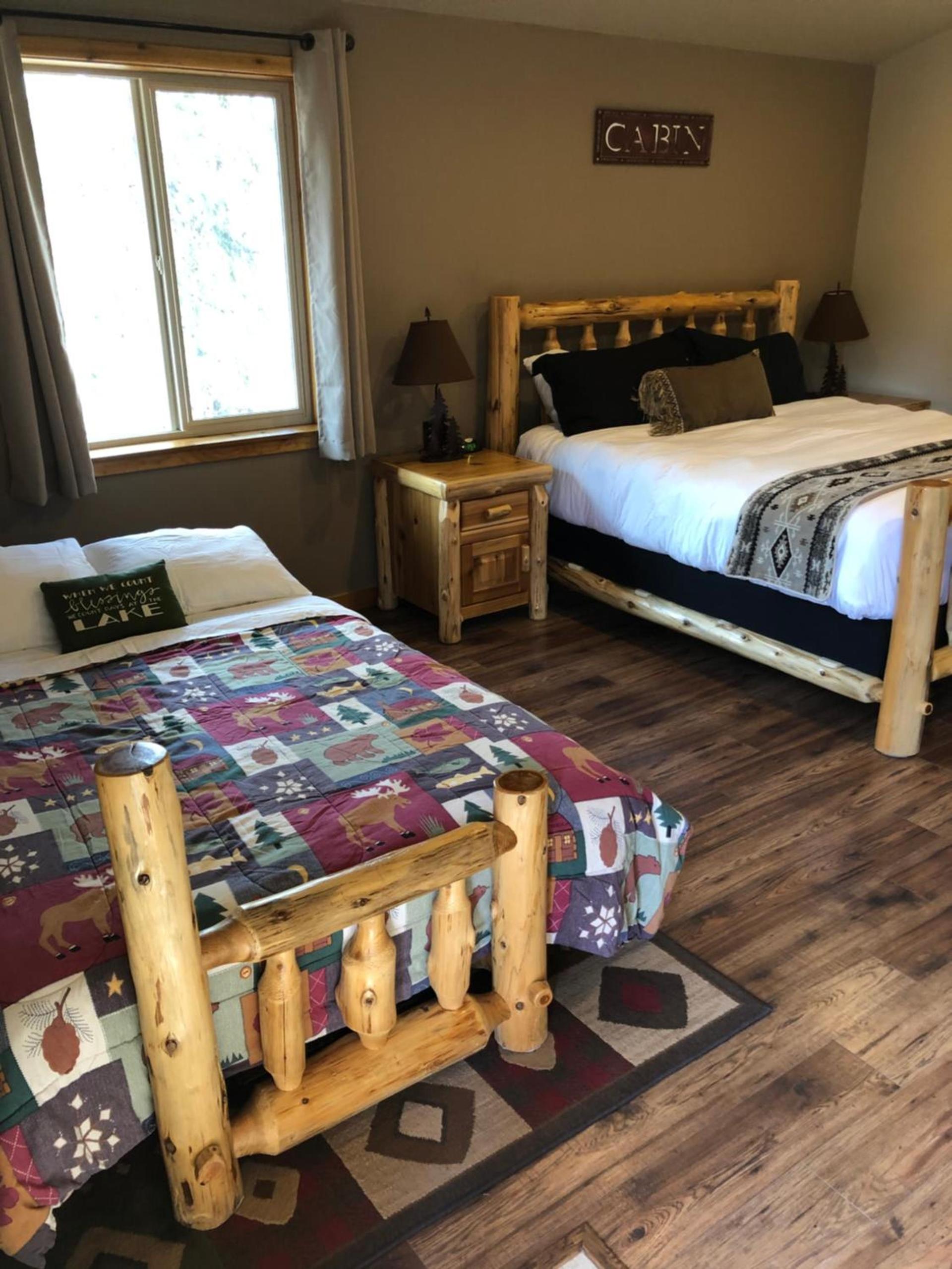 Summit Lake Lodge photo 6