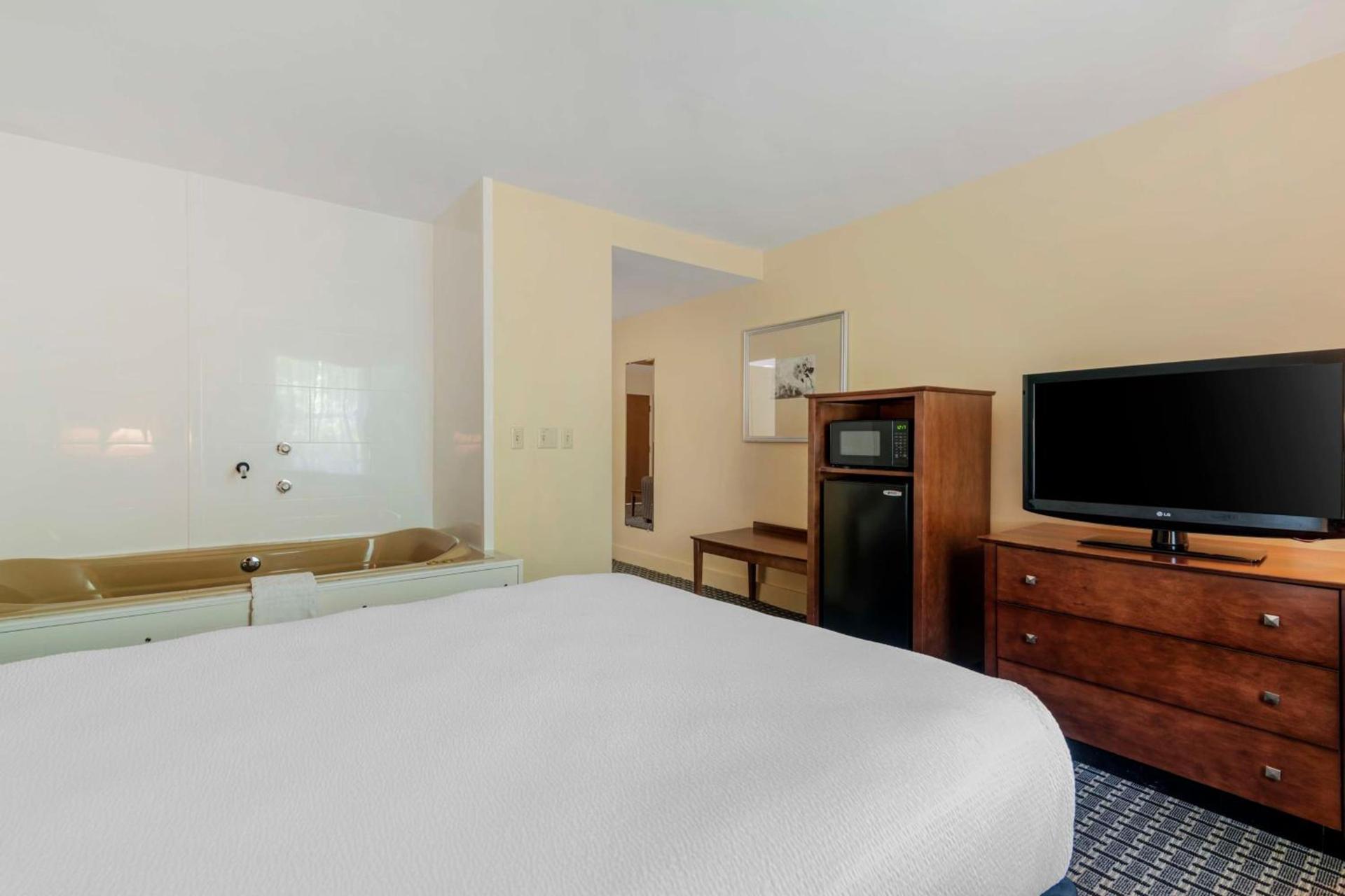 Best Western Plus Brunswick Bath photo 18