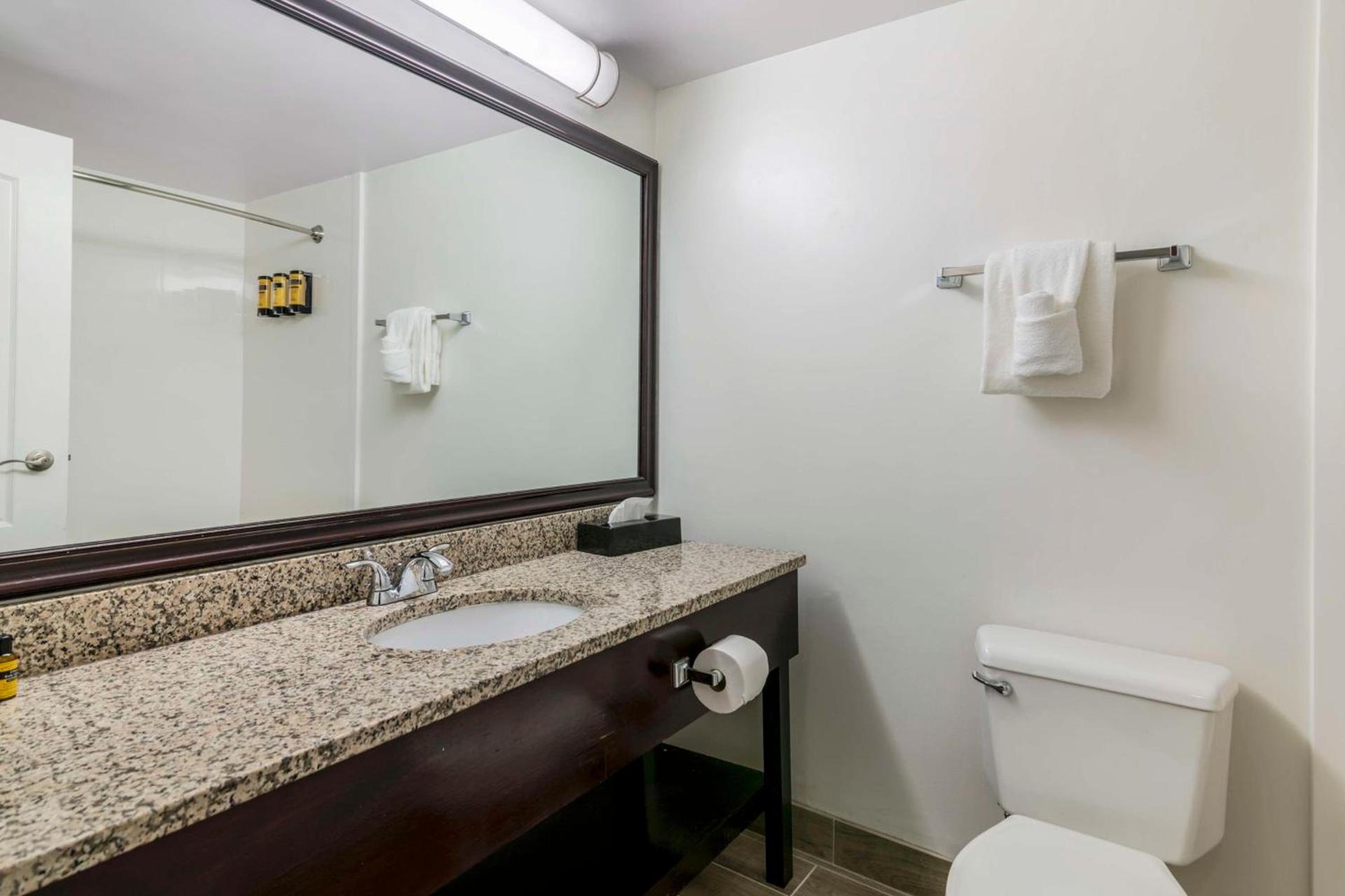 Best Western Plus Brunswick Bath photo 19